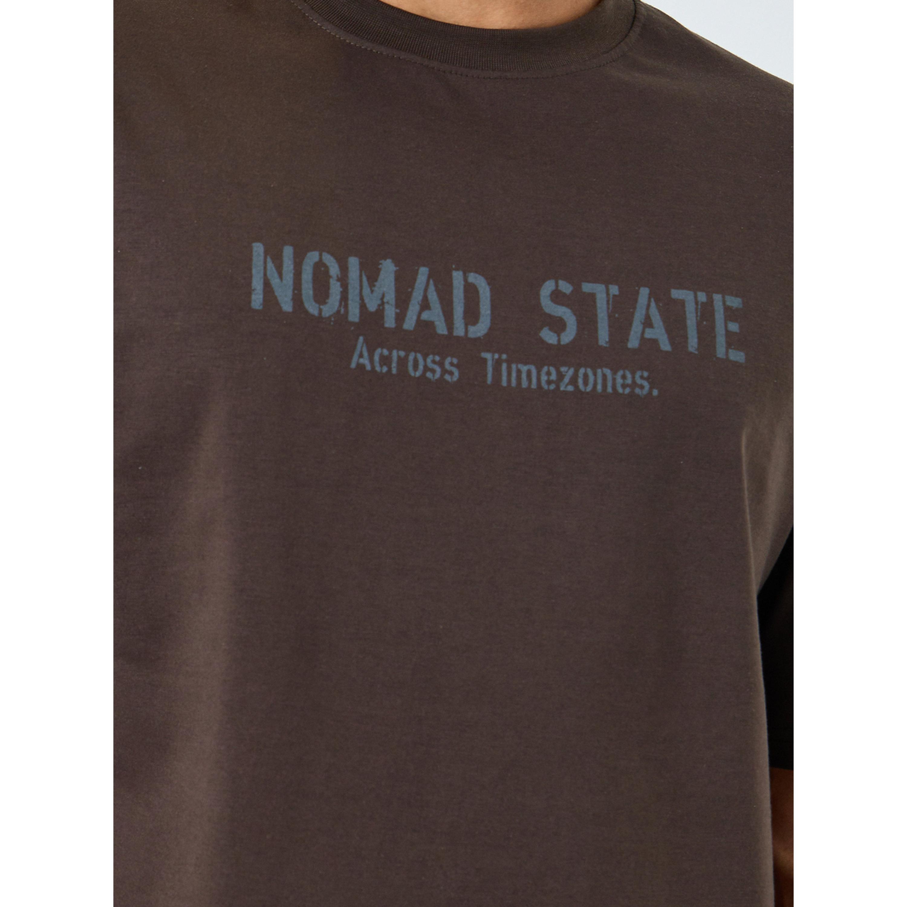 تيشيرت بمقاس كبير بطبعة جرافيك-men-clothing-tshirtsandpolos-tshirts-image-4