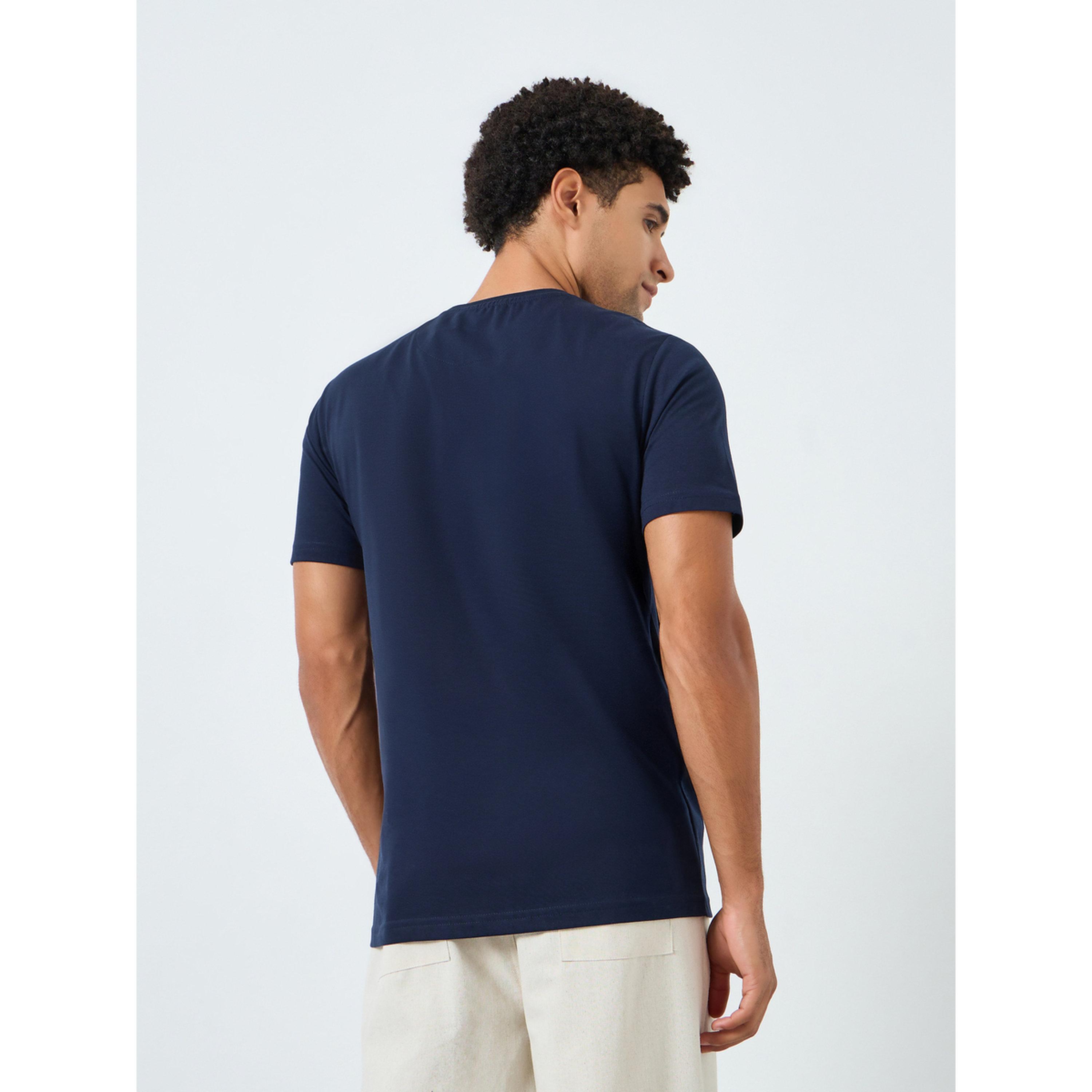 تيشيرت قصة عادية بطبعة بيزلي على الجيب-men-clothing-tshirtsandpolos-tshirts-image-5