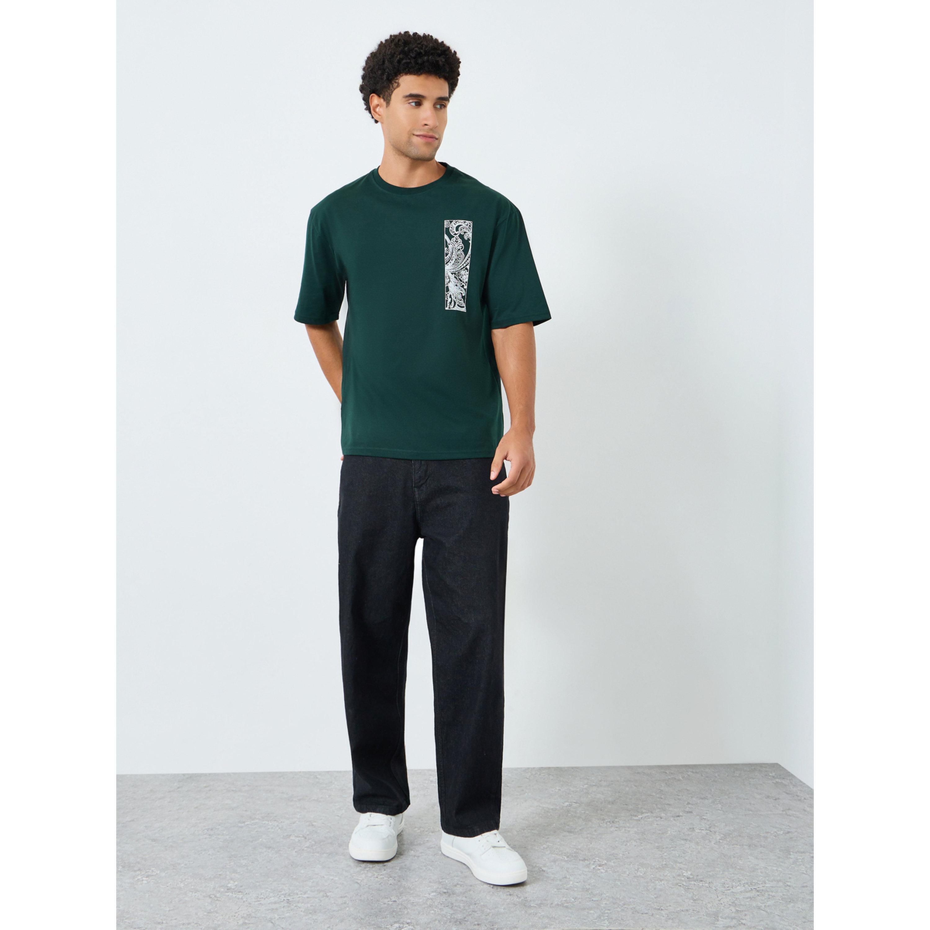 تيشيرت بمقاس كبير بطبعة جرافيك-men-clothing-tshirtsandpolos-tshirts-image-2