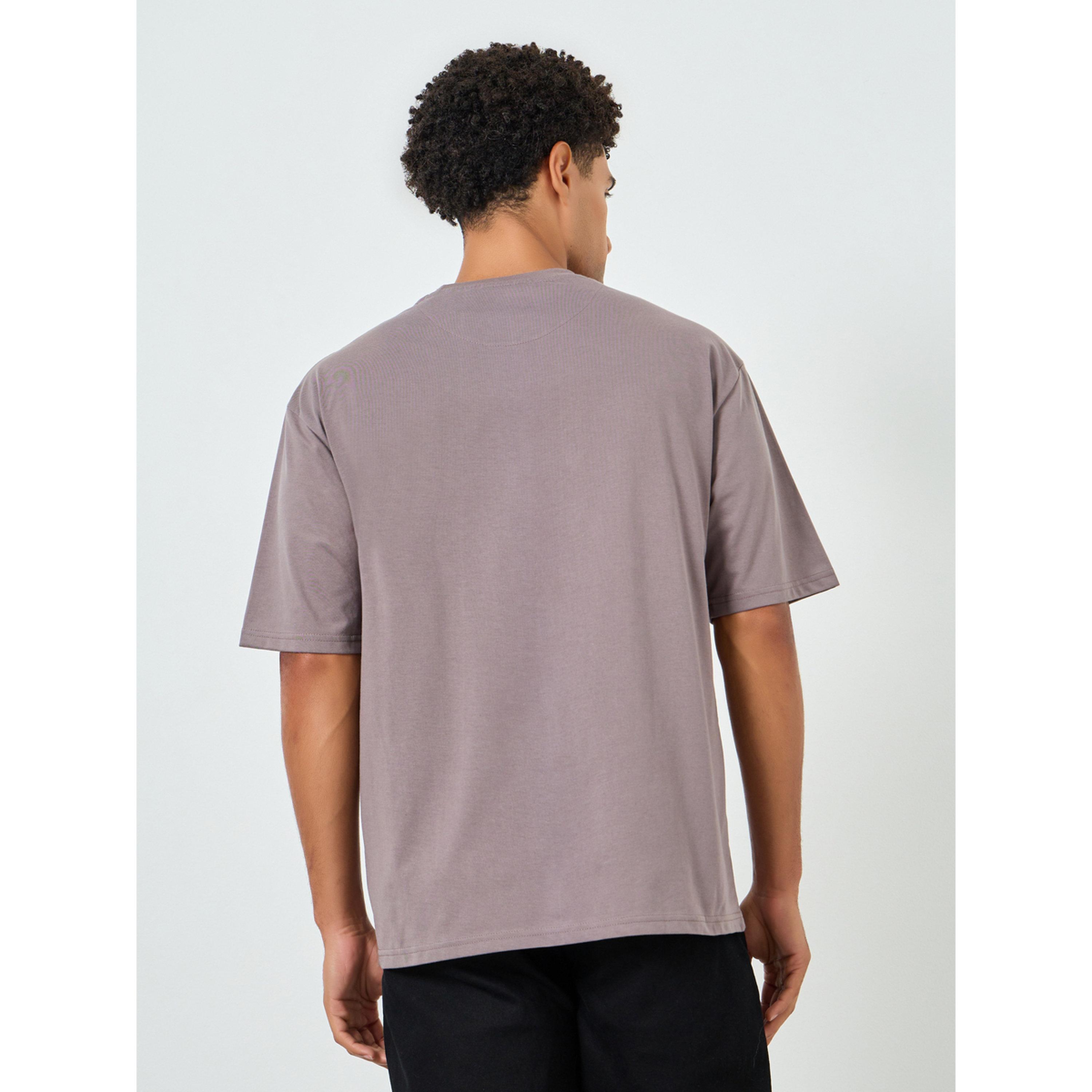 تيشيرت فضفاض بطبعة جرافيك-men-clothing-tshirtsandpolos-tshirts-image-4