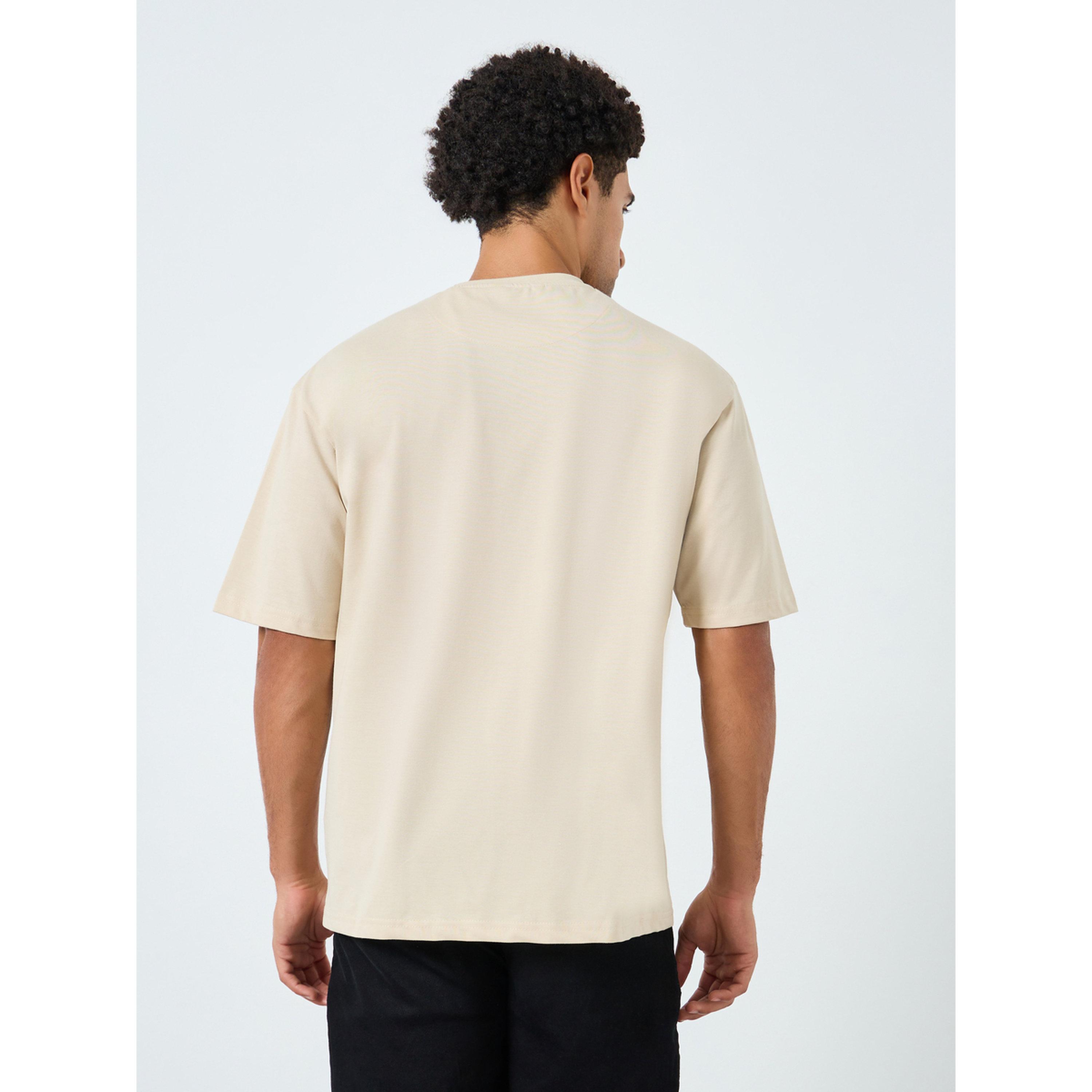 تيشيرت واسع بطبعة خطوط-men-clothing-tshirtsandpolos-tshirts-image-5