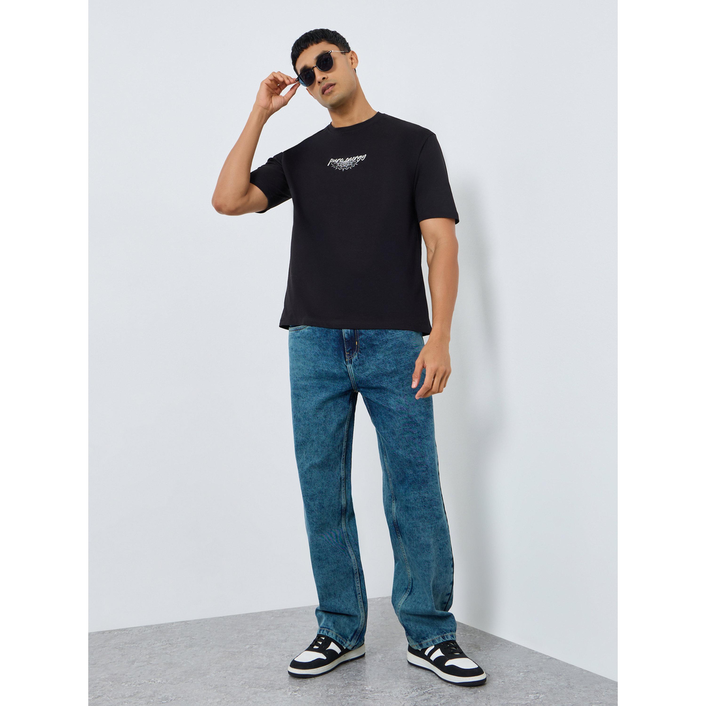 تيشيرت بأكمام قصيرة وطبعة جرافيك-men-clothing-tshirtsandpolos-tshirts-image-2