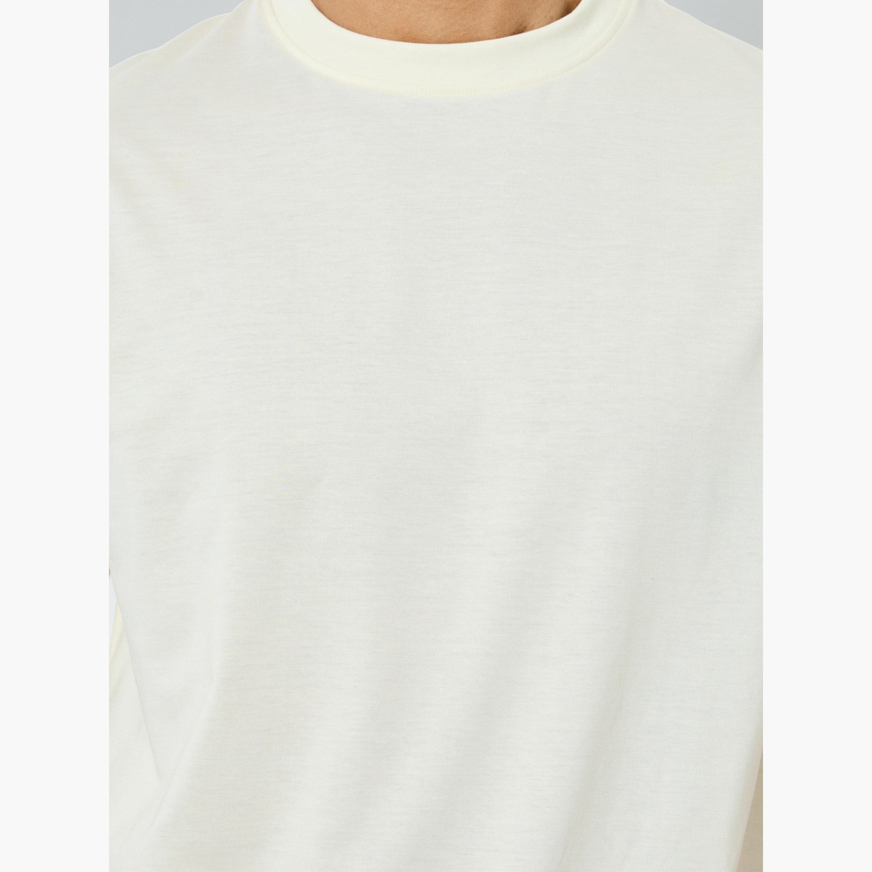 تيشيرت بطبعة رسومات وقصة واسعة-men-clothing-tshirtsandpolos-tshirts-image-3