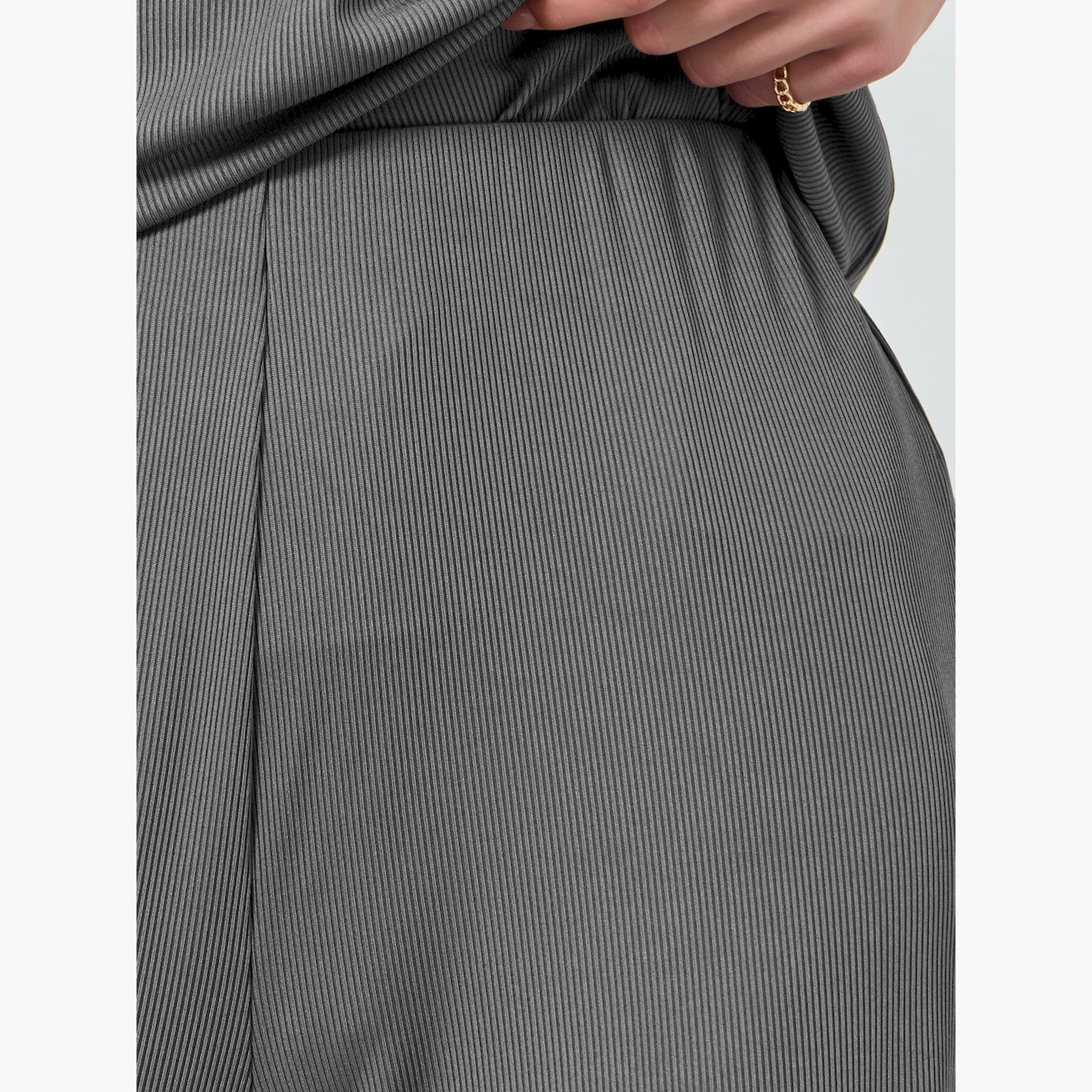 بنطال جوغر مضلع بأرجل واسعة-women-clothing-bottoms-joggers-image-3