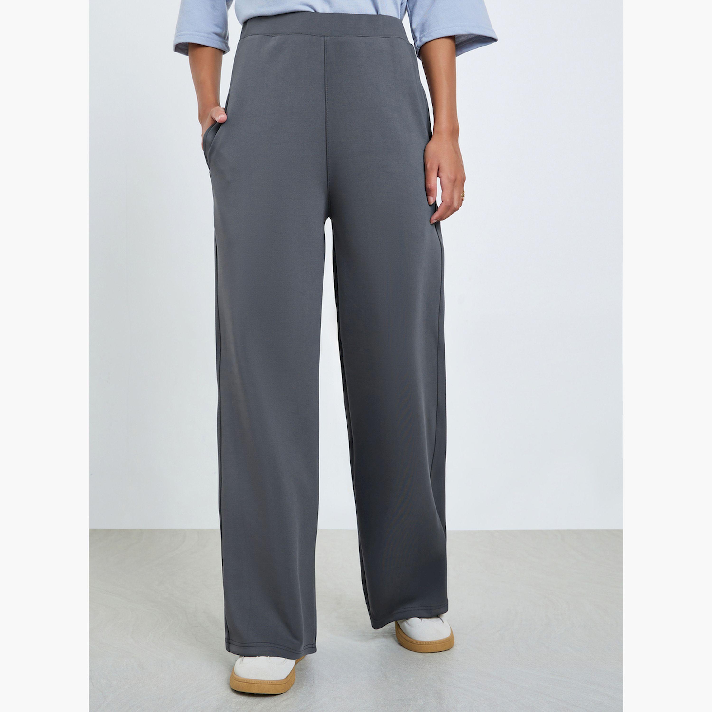 جوغر بقطن سكوبا وأرجل واسعة-women-clothing-bottoms-joggers-image-1
