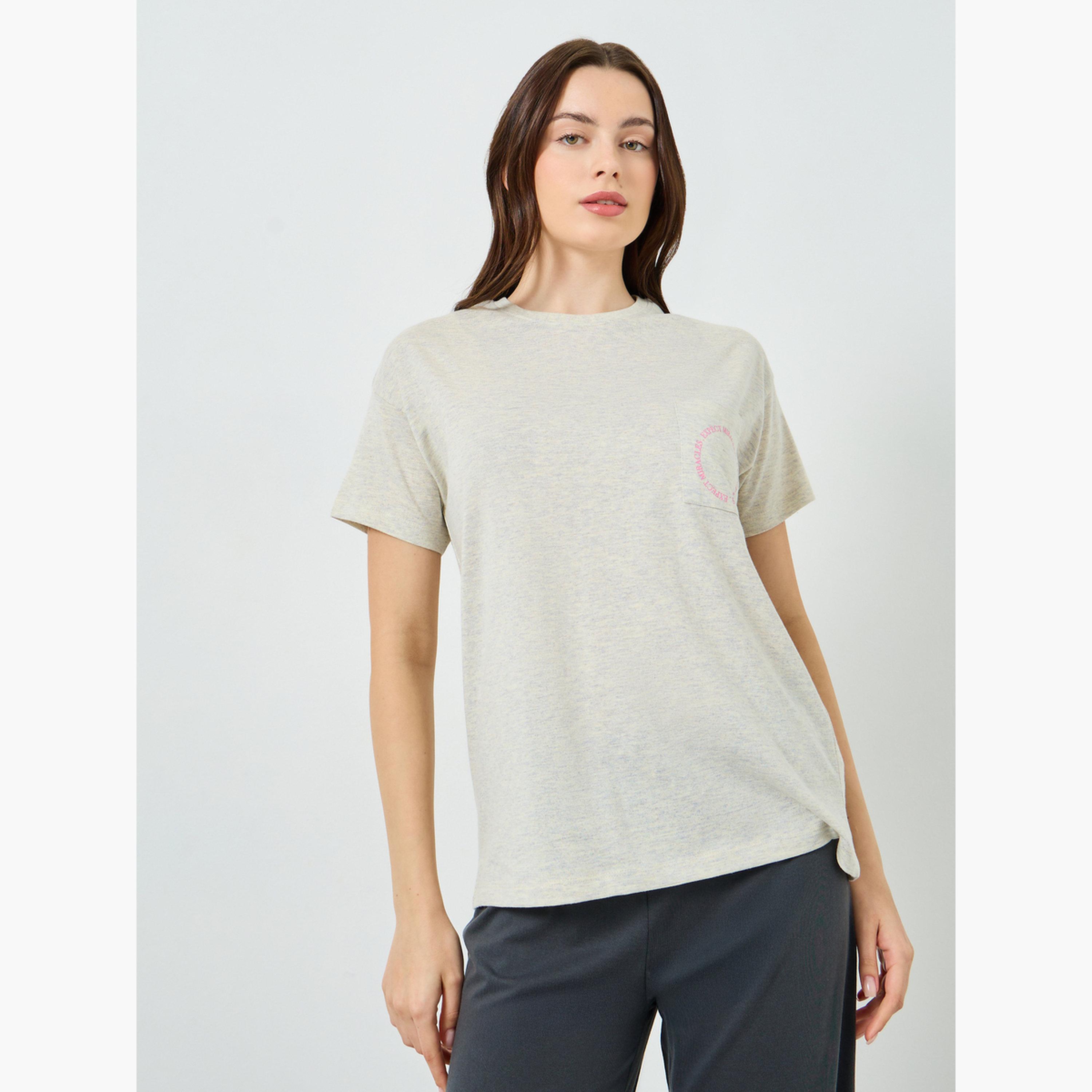 طقم بيجاما من بلوزة بطبعة جيب وبنطال-women-clothing-nightwear-pyjamas-longsets-image-3