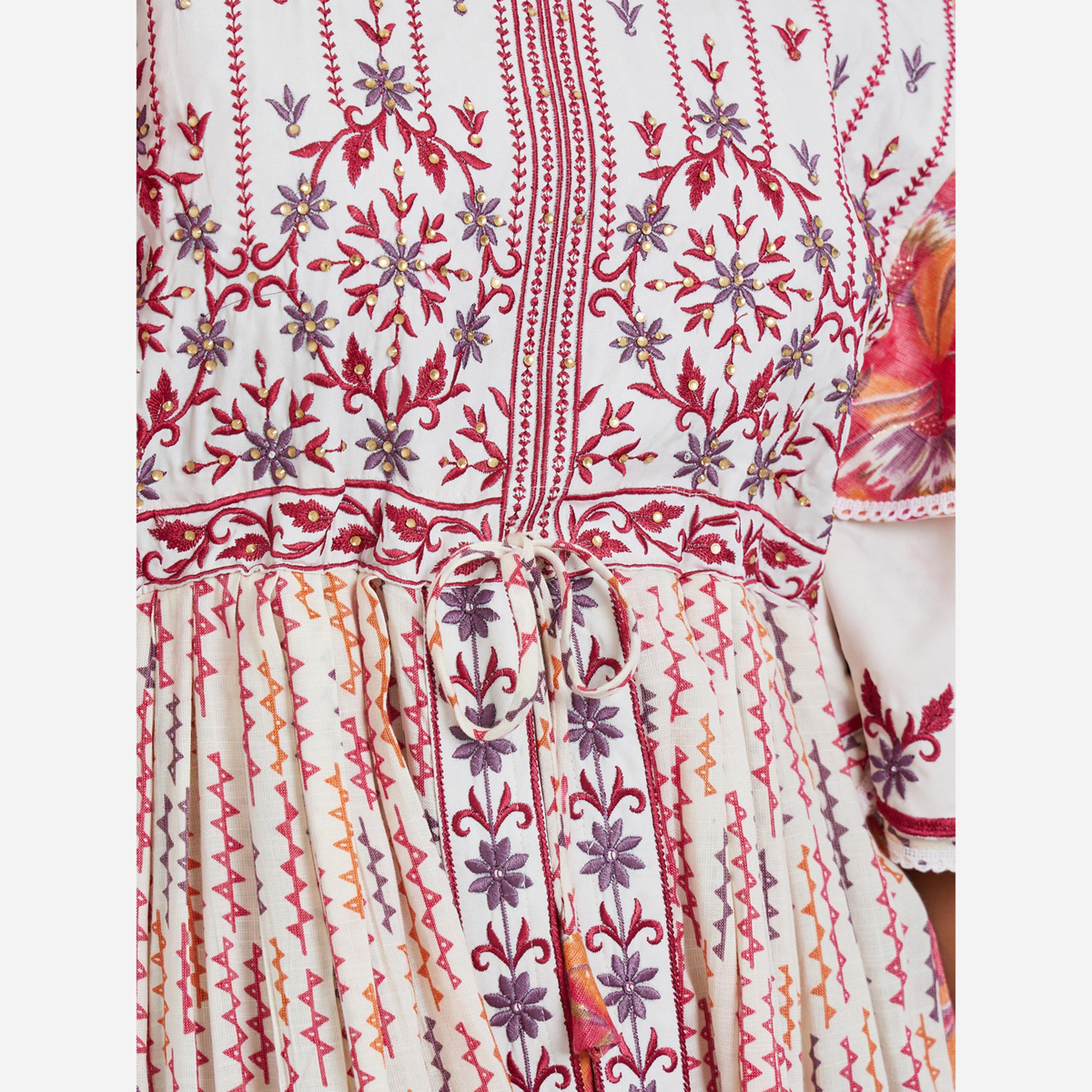 ماكسيم كرييشن - جلابية مطرزة تصميم A مع رباط-women-arabicclothing-jalabiyas-image-4