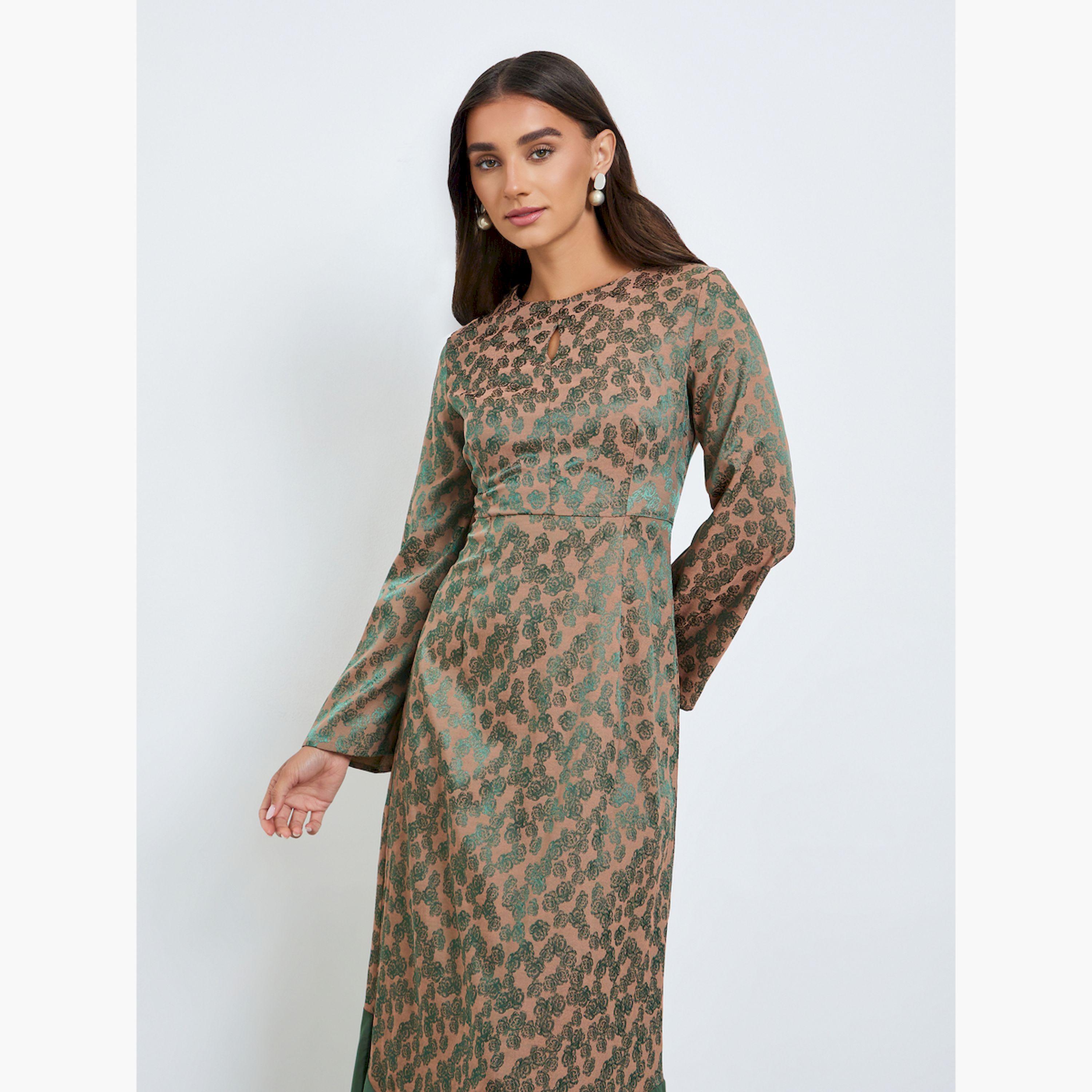 فستان طويل بطبعة زهور وحافة متباينة-women-clothing-dresses-image-2