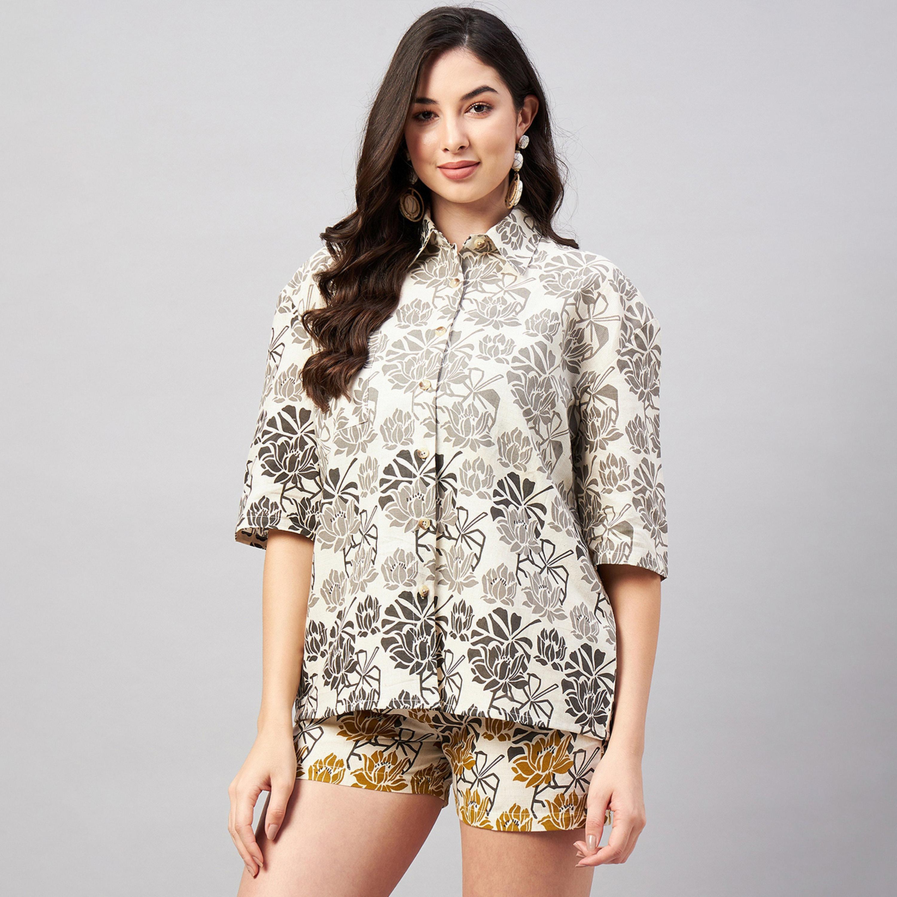 طقم قميص بقصة واسعة وشورت بطبعة زهور-women-clothing-coordsets-image-1