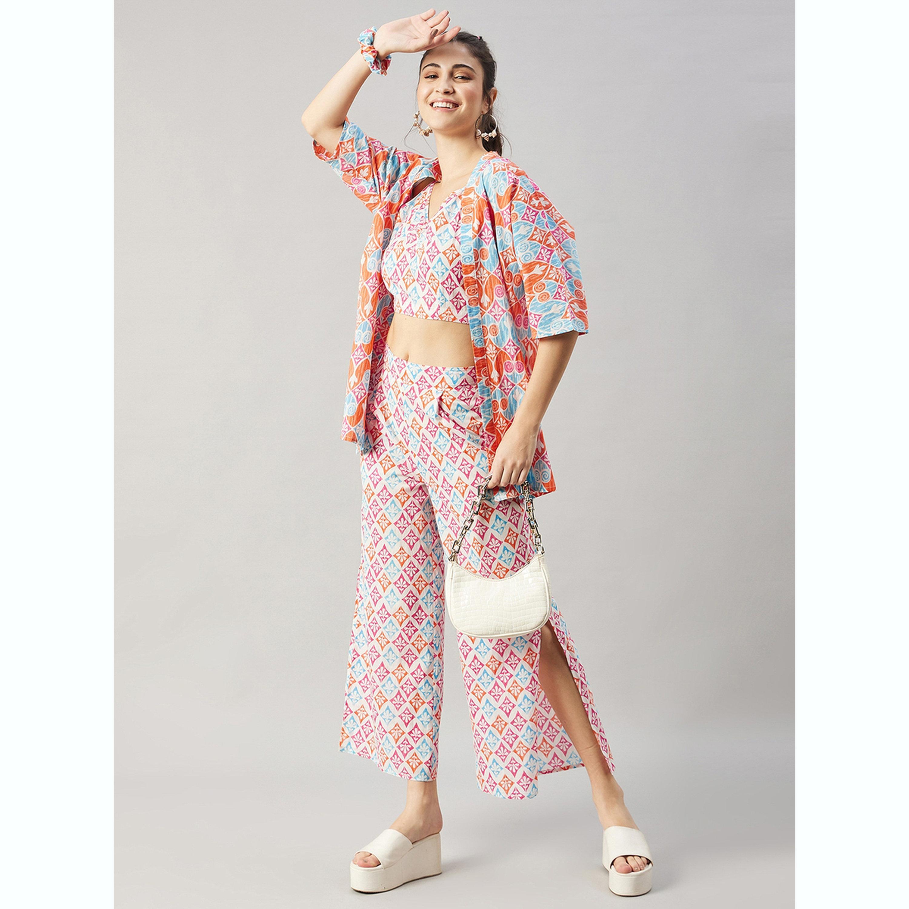 طقم منسق من بنطال وبلوزة مع كامي بطبعة هندسية-women-clothing-coordsets-image-1