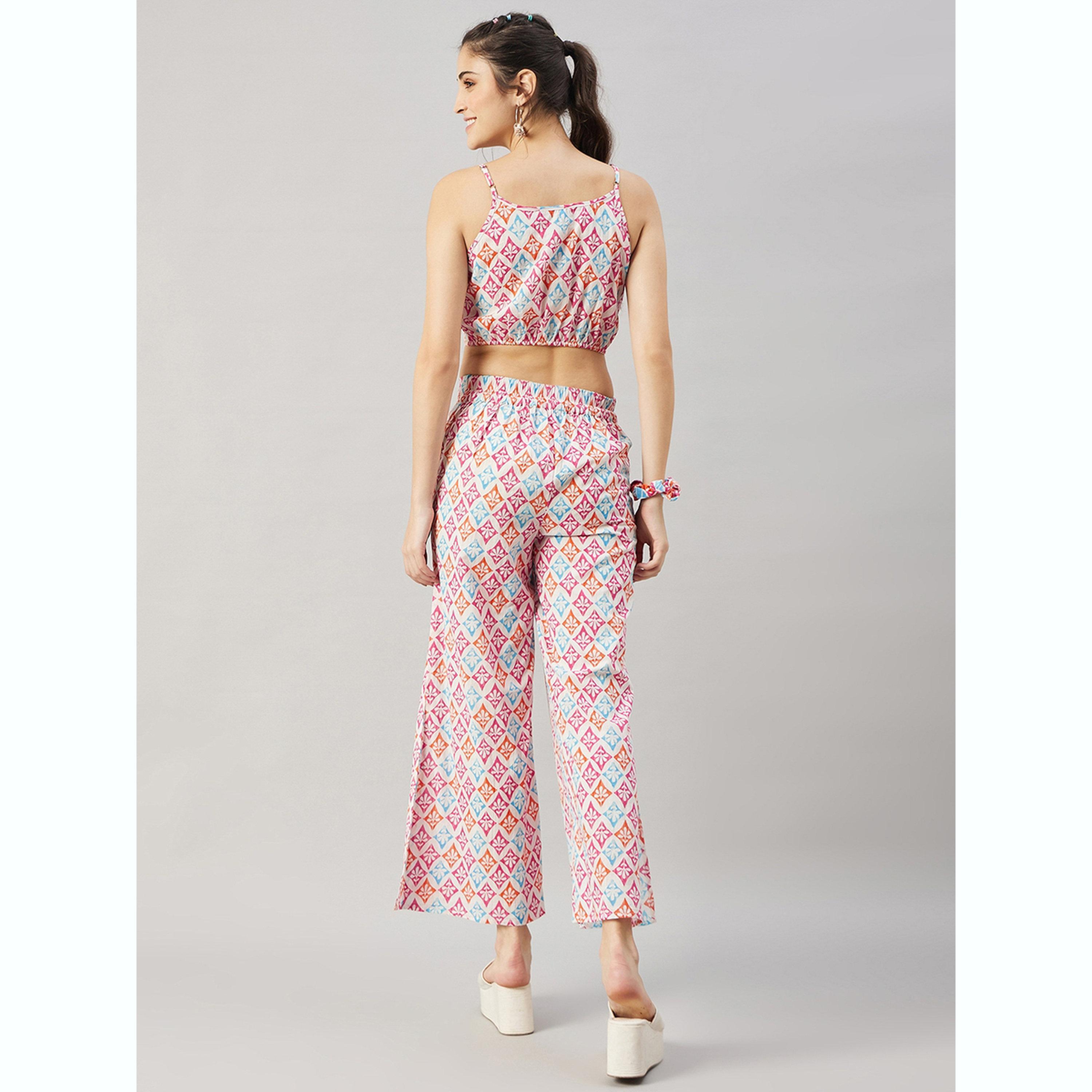 طقم منسق من بنطال وبلوزة مع كامي بطبعة هندسية-women-clothing-coordsets-image-5