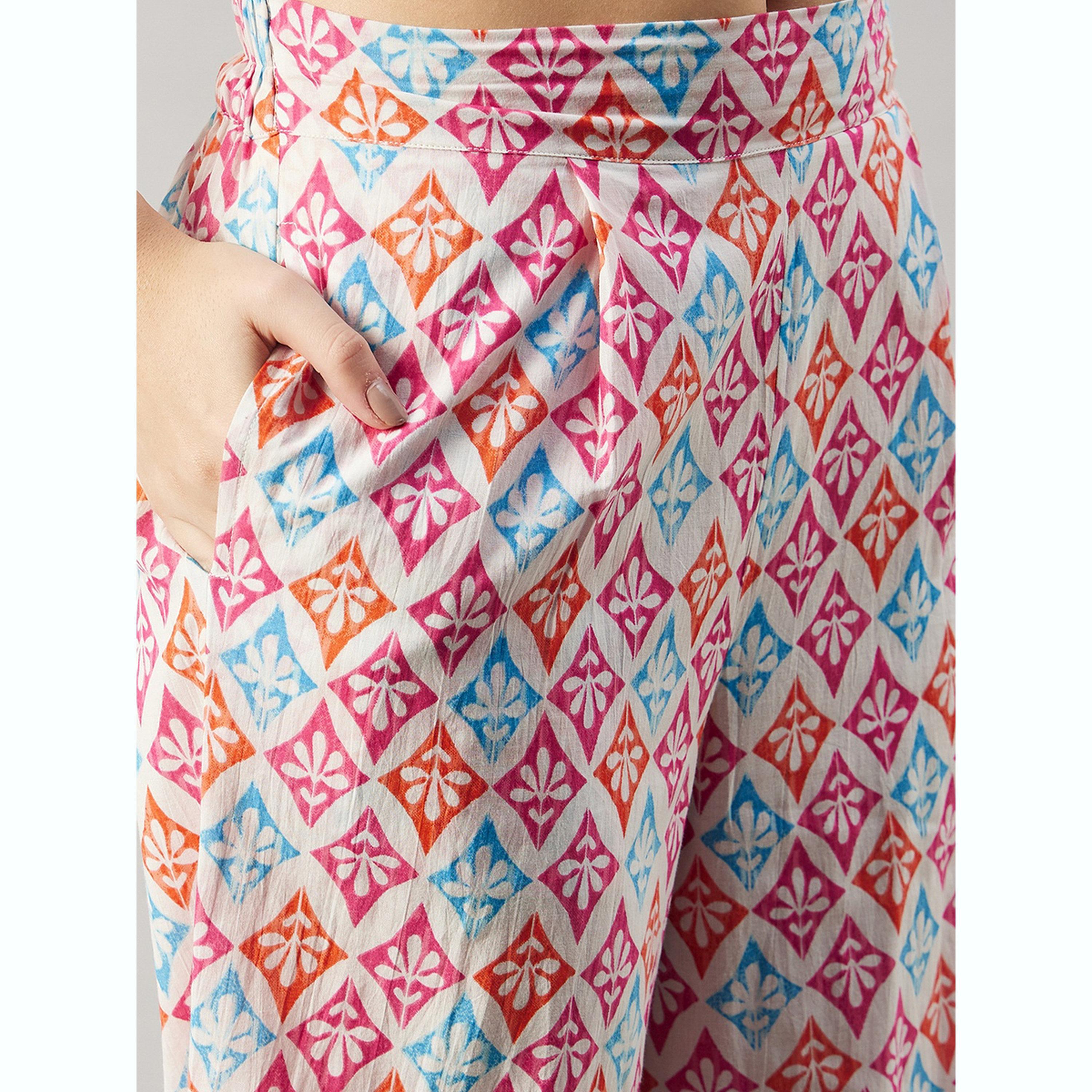 طقم منسق من بنطال وبلوزة مع كامي بطبعة هندسية-women-clothing-coordsets-image-6