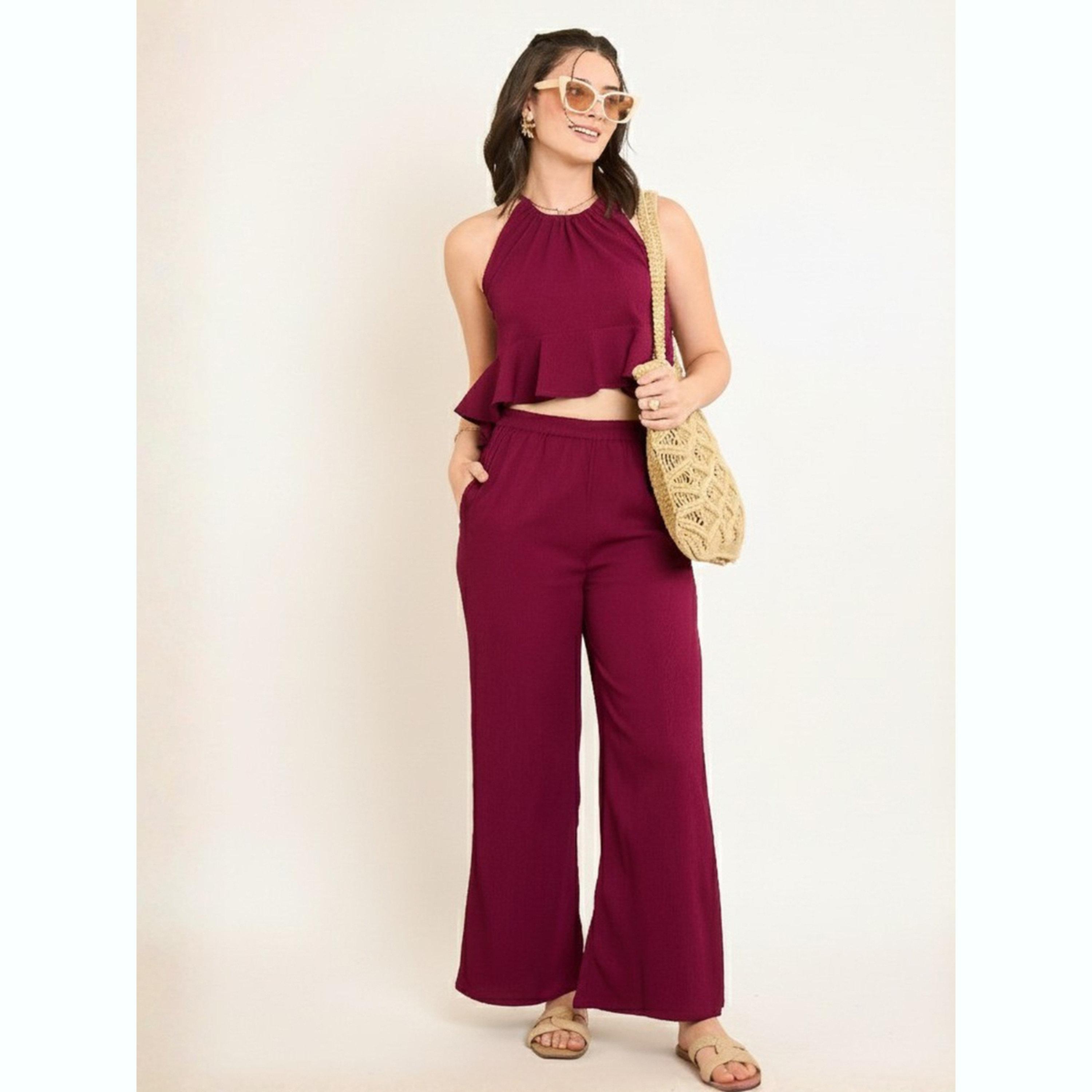 طقم منسق بلوزة كروب بياقة هولتر وبنطال-women-clothing-coordsets-image-3