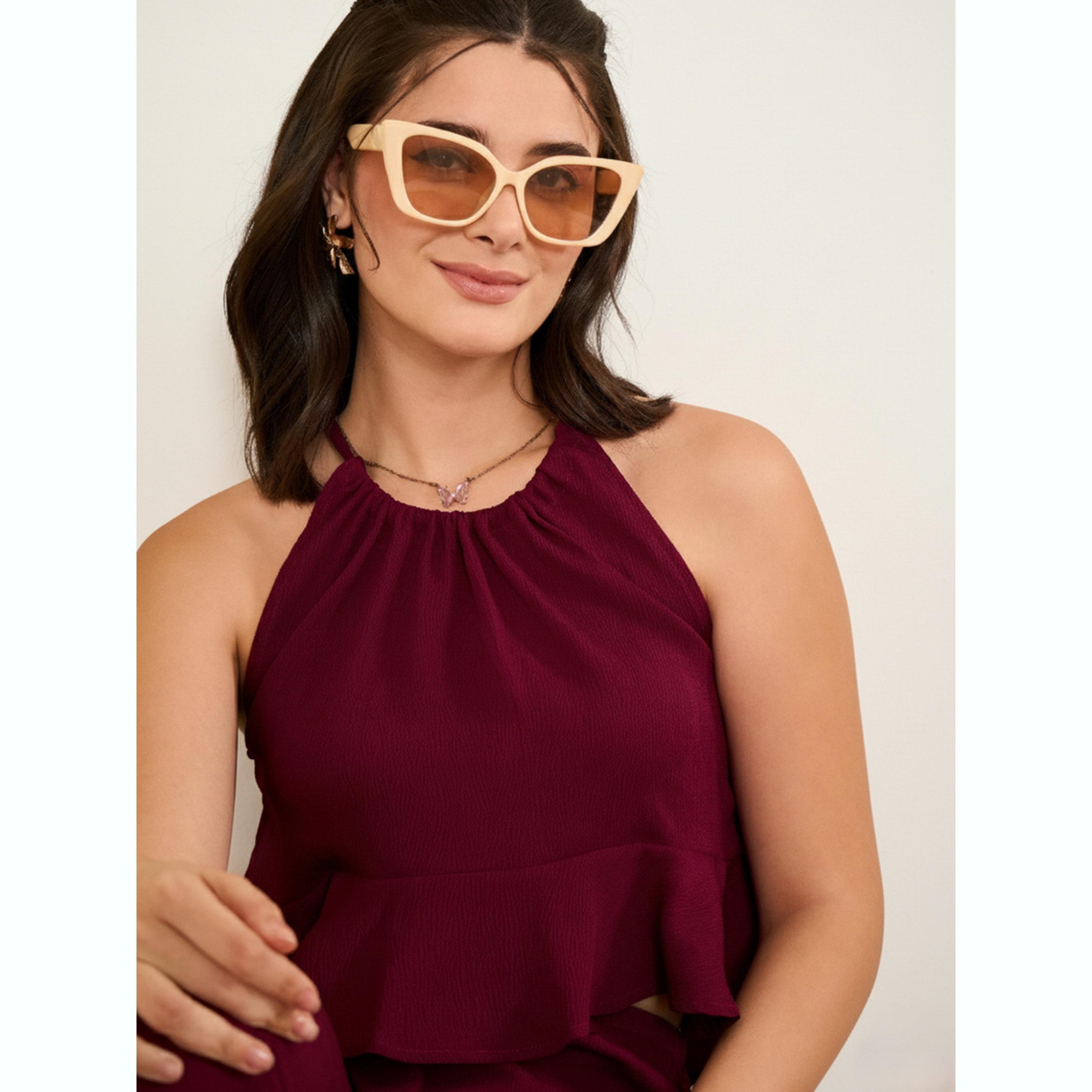 طقم منسق بلوزة كروب بياقة هولتر وبنطال-women-clothing-coordsets-image-5