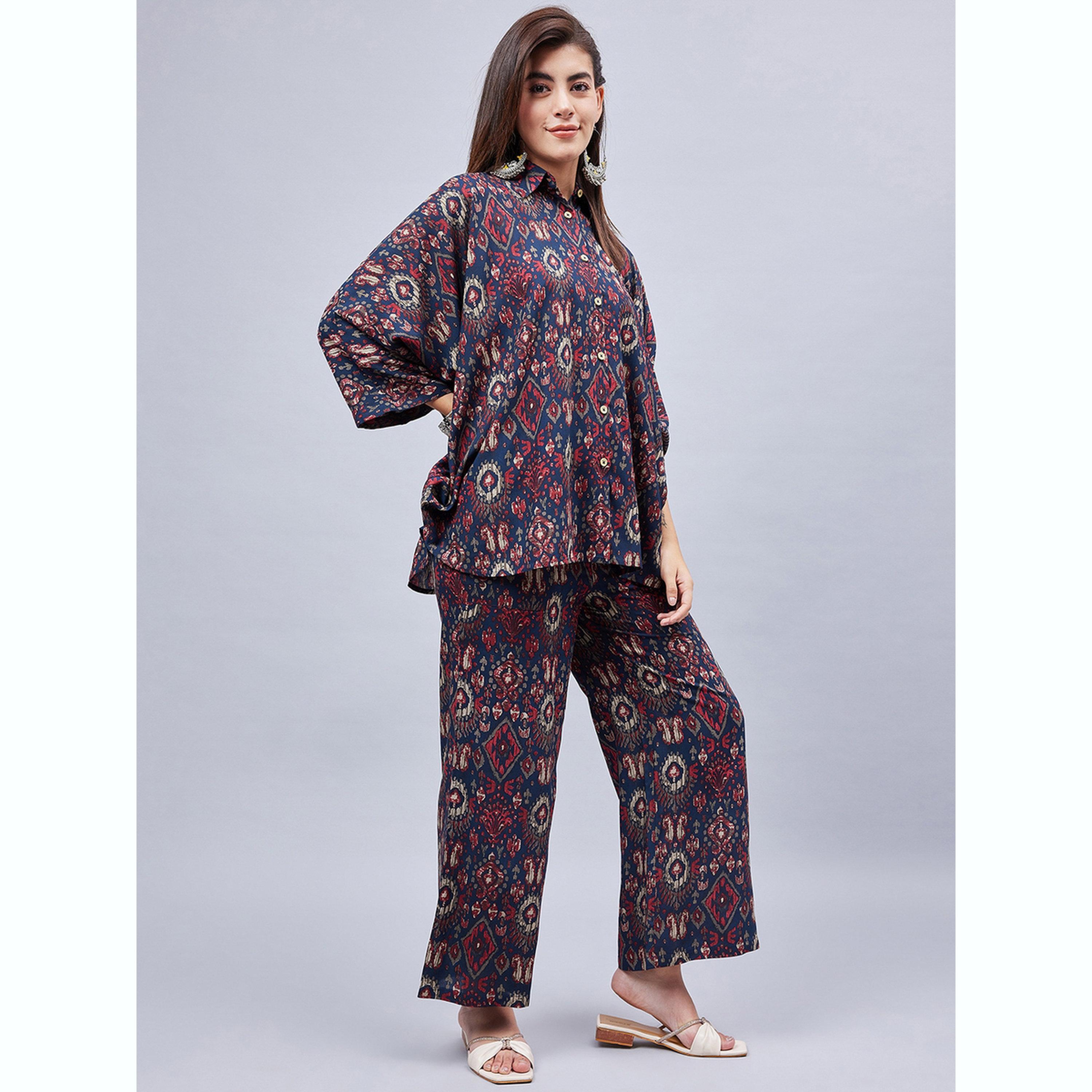 طقم قميص وبنطلون بطبعة شاملة-women-clothing-coordsets-image-4