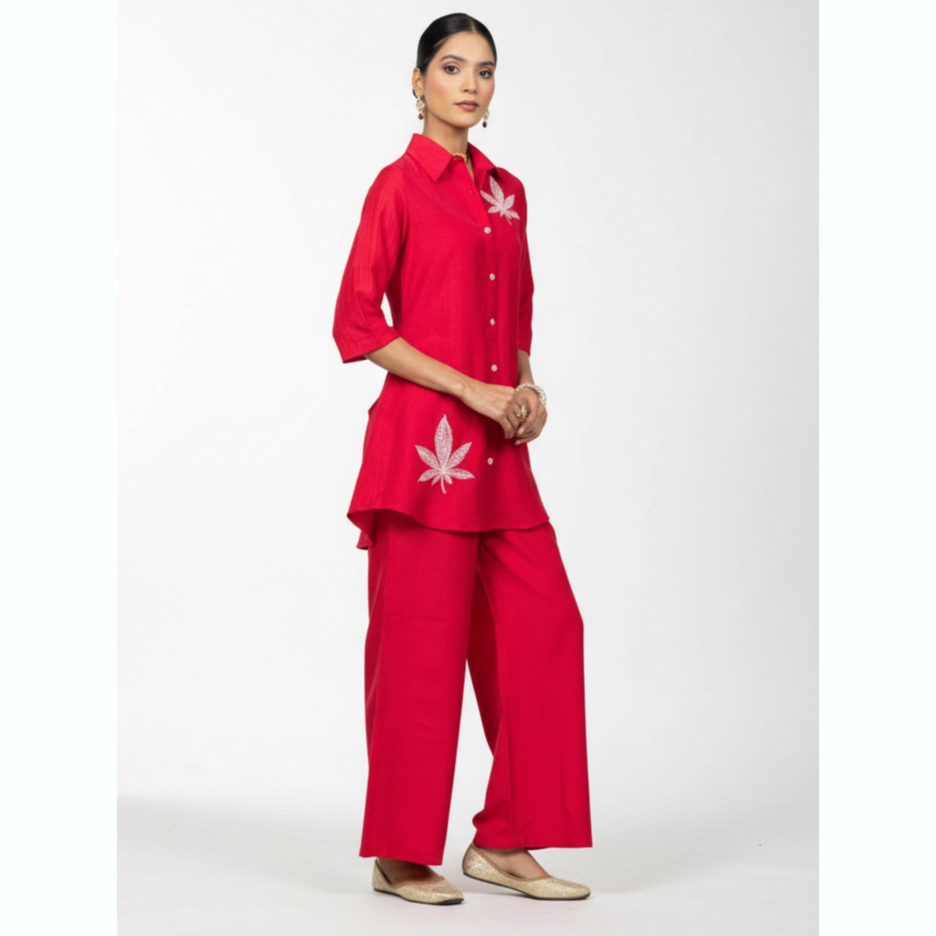 طقم قميص مطرز وبنطال بأرجل واسعة-women-clothing-coordsets-image-2