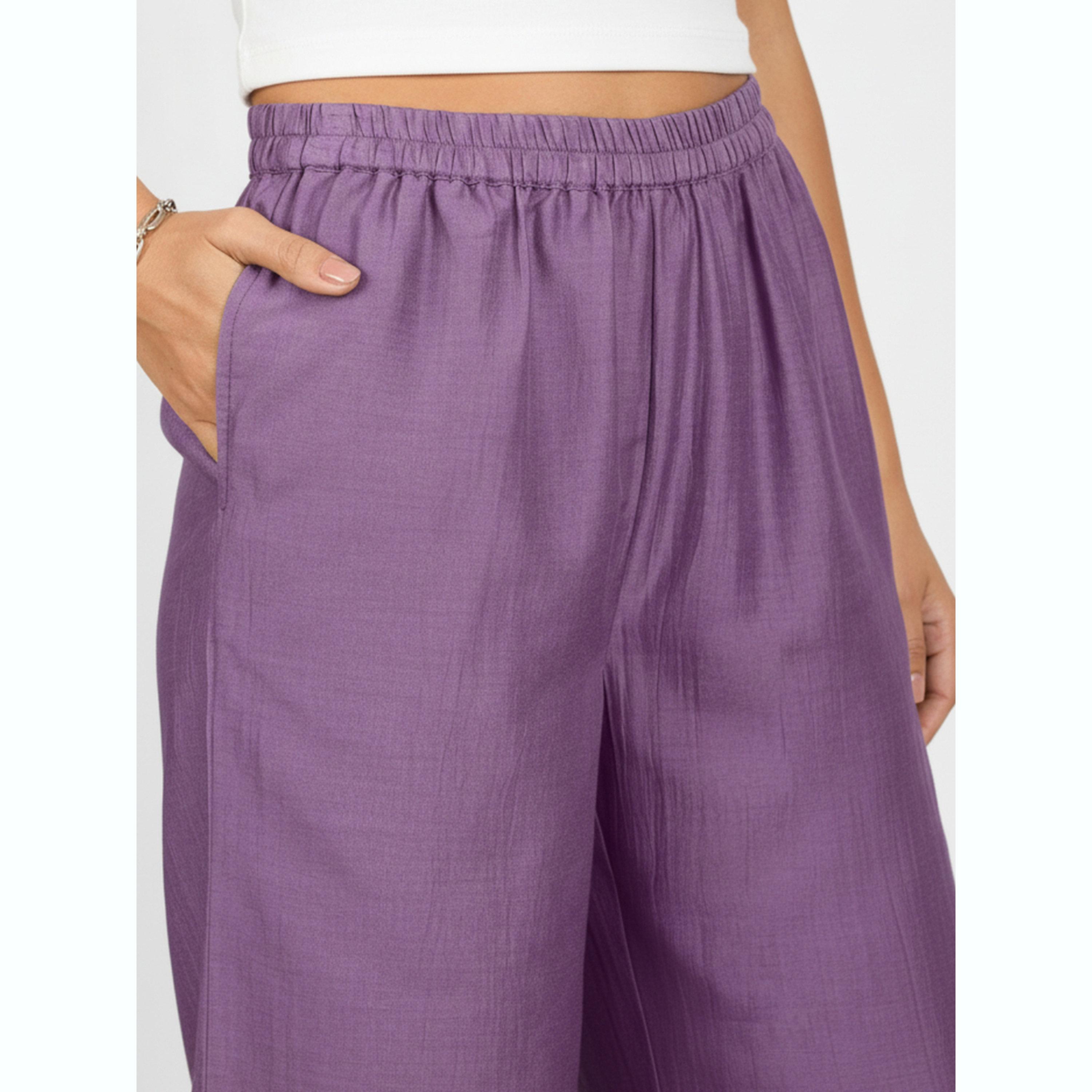 طقم قميص مطرز وبنطال بأرجل واسعة-women-clothing-coordsets-image-6