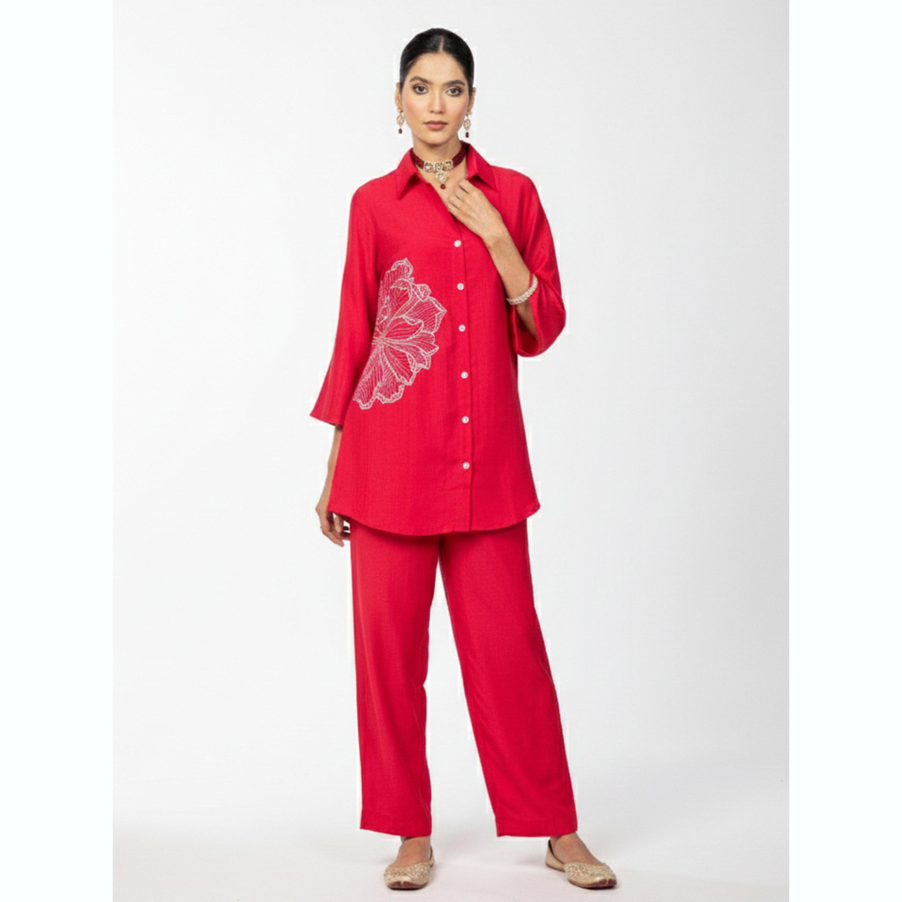 طقم منسق قميص بتطريز أزهار وبنطال-women-clothing-coordsets-image-1