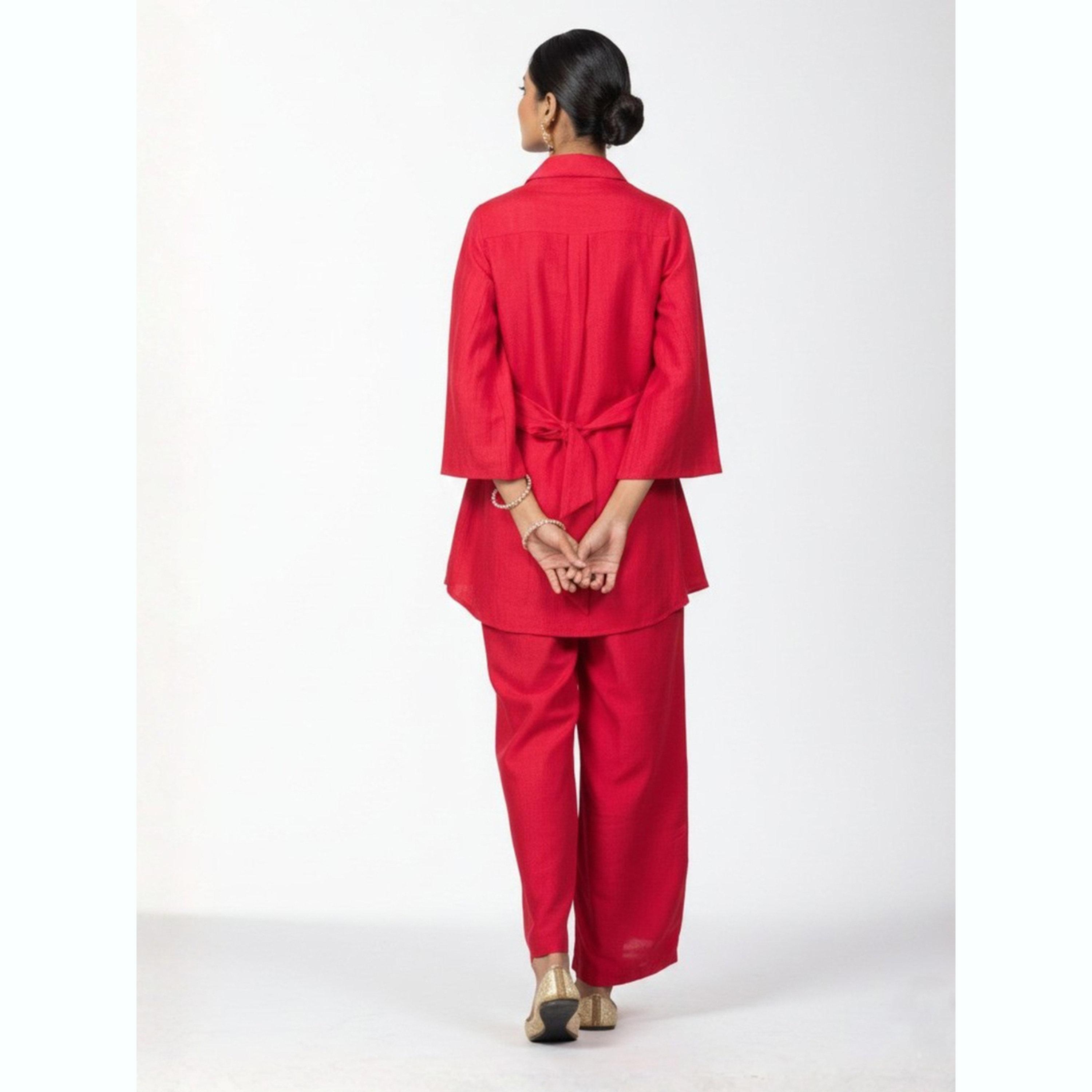 طقم منسق قميص بتطريز أزهار وبنطال-women-clothing-coordsets-image-4