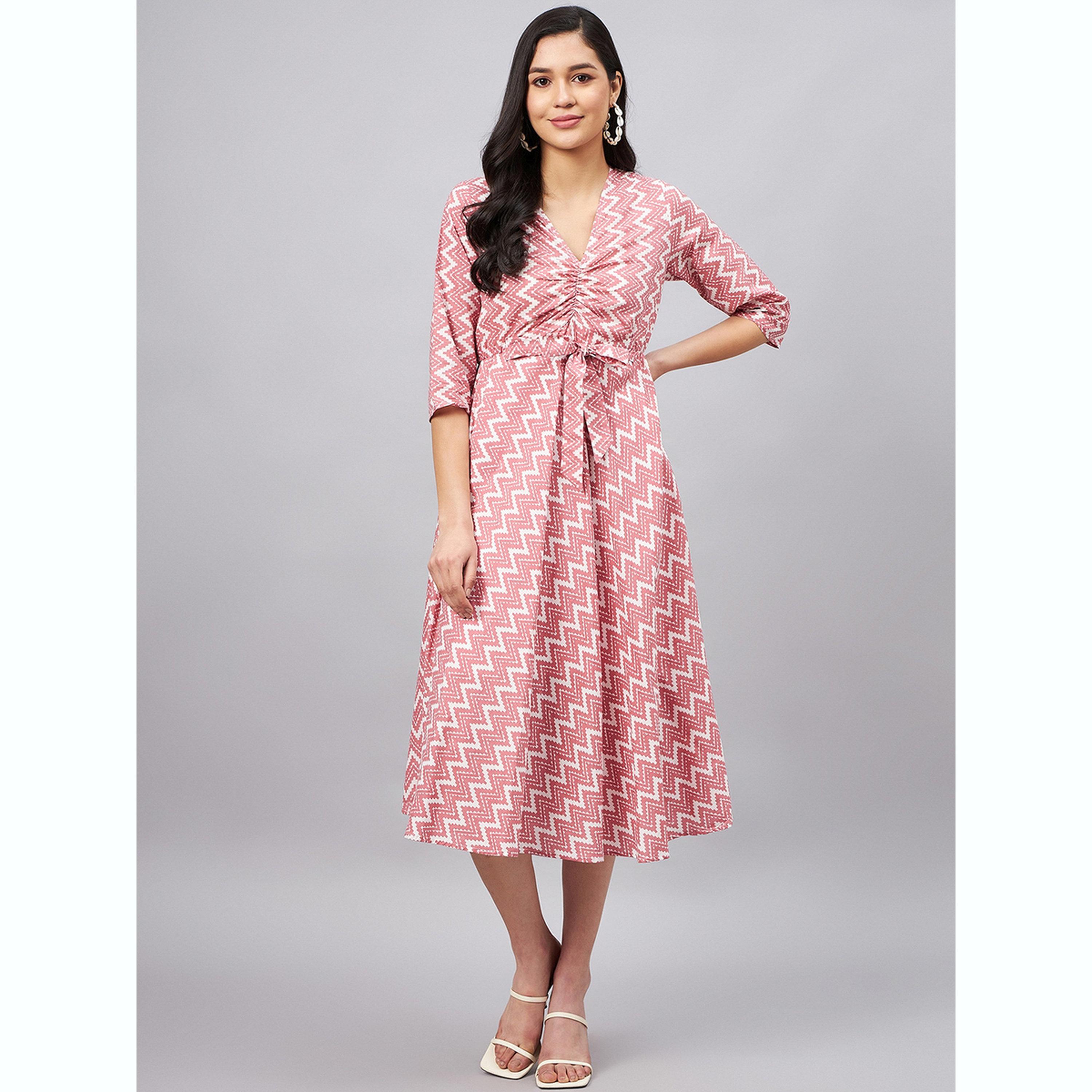 فستان ميدي بعقدة أمامية مطبوع بنمط متعرج-women-clothing-dresses-image-1