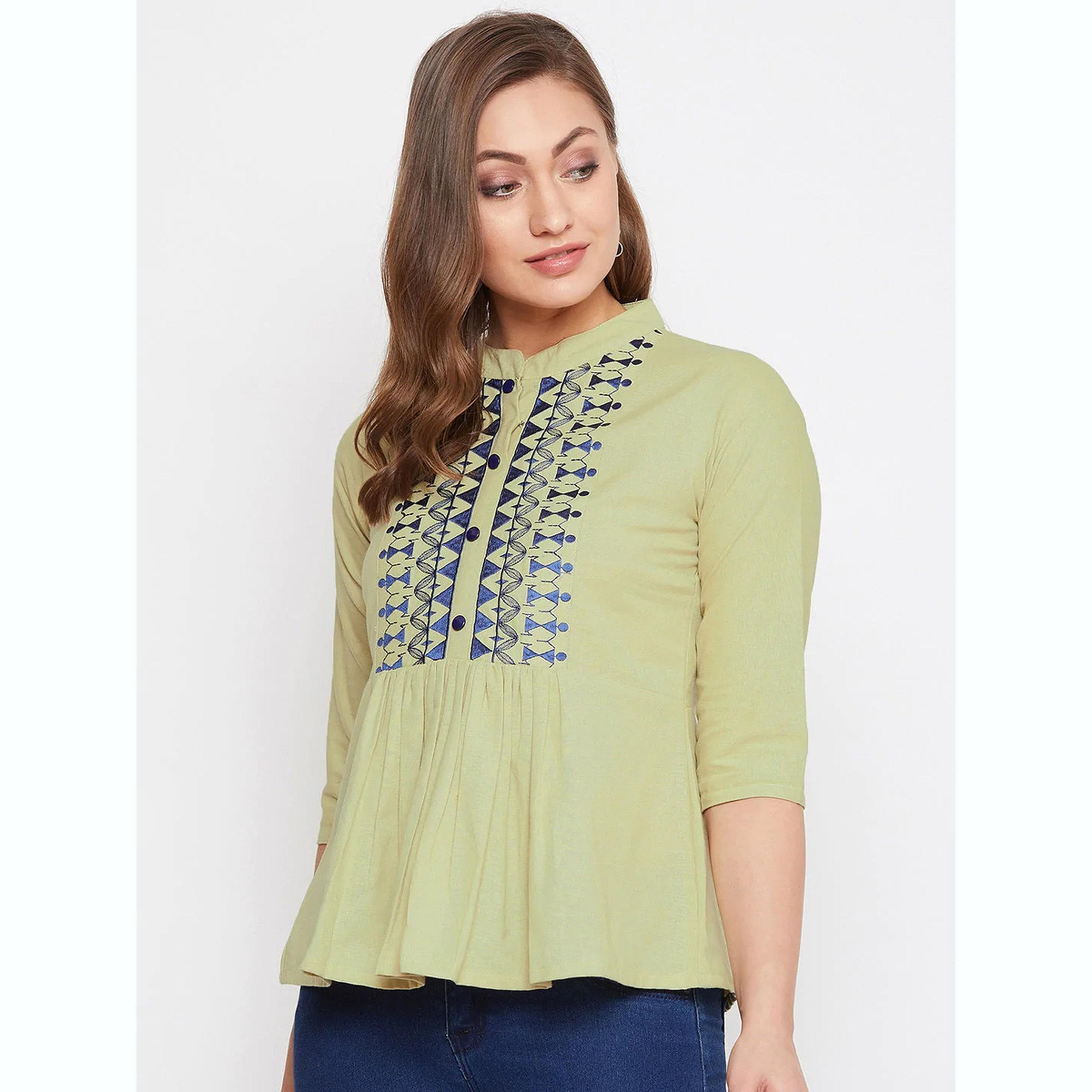 واين ريد × ستايلي - بلوزة مطرزة باللون الأخضر مصنوعة من مزيج القطن والكتان للنساء-women-clothing-shirtsandblouses-blouses-image-1