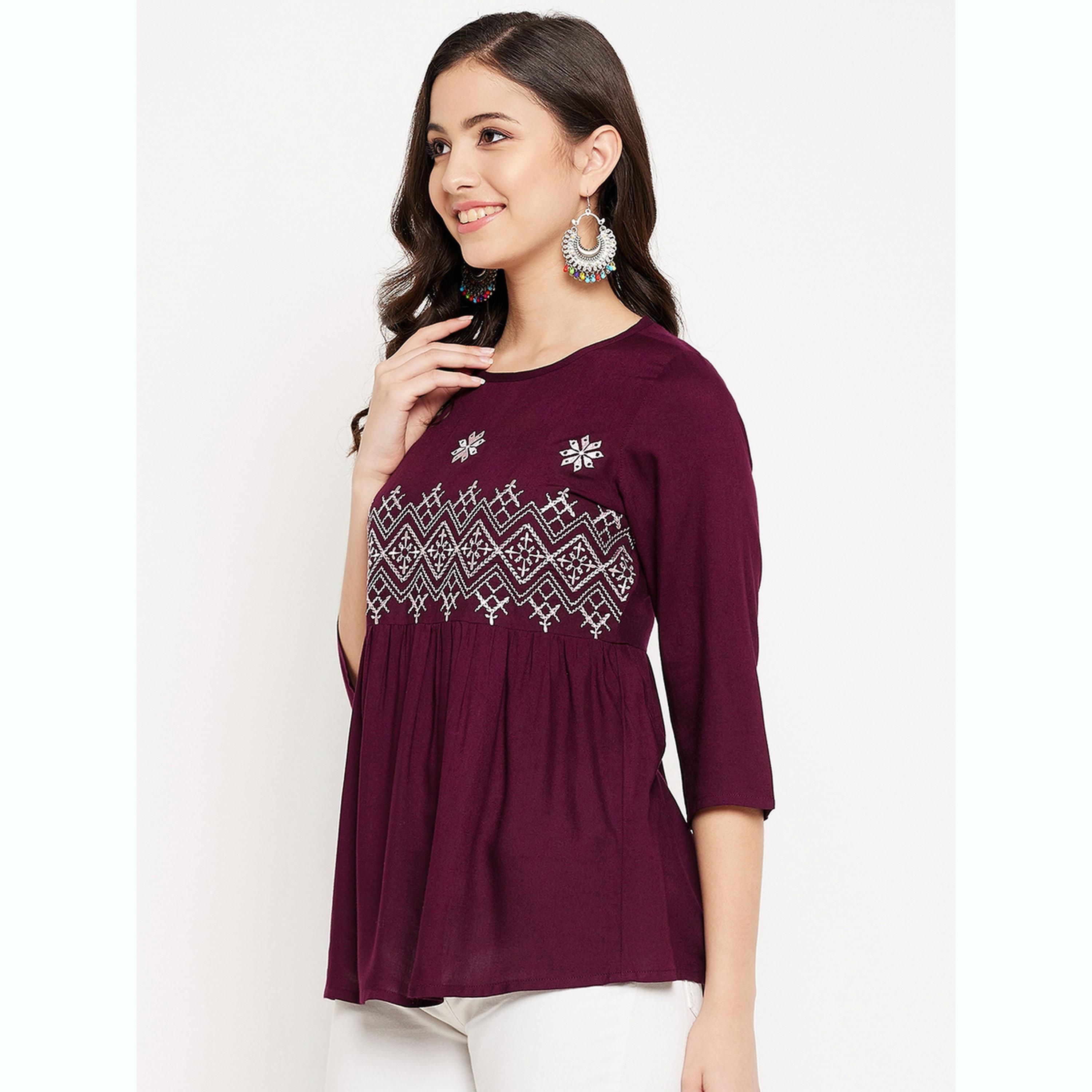 واين ريد × ستايلي - بلوزة أرجوانية مطرزة من قماش الرايون بتصميم بيبلوم للنساء-women-clothing-shirtsandblouses-blouses-image-3