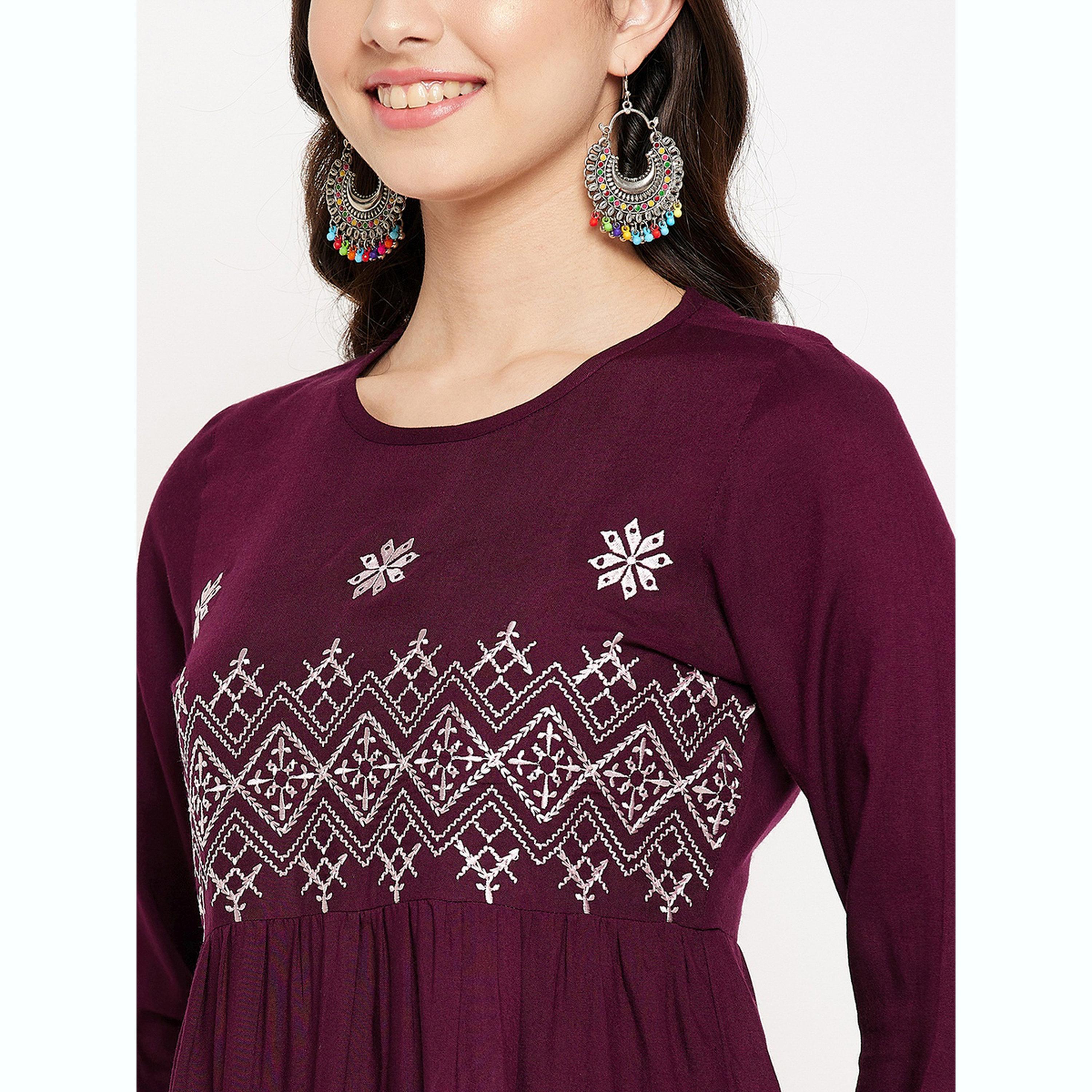 واين ريد × ستايلي - بلوزة أرجوانية مطرزة من قماش الرايون بتصميم بيبلوم للنساء-women-clothing-shirtsandblouses-blouses-image-6