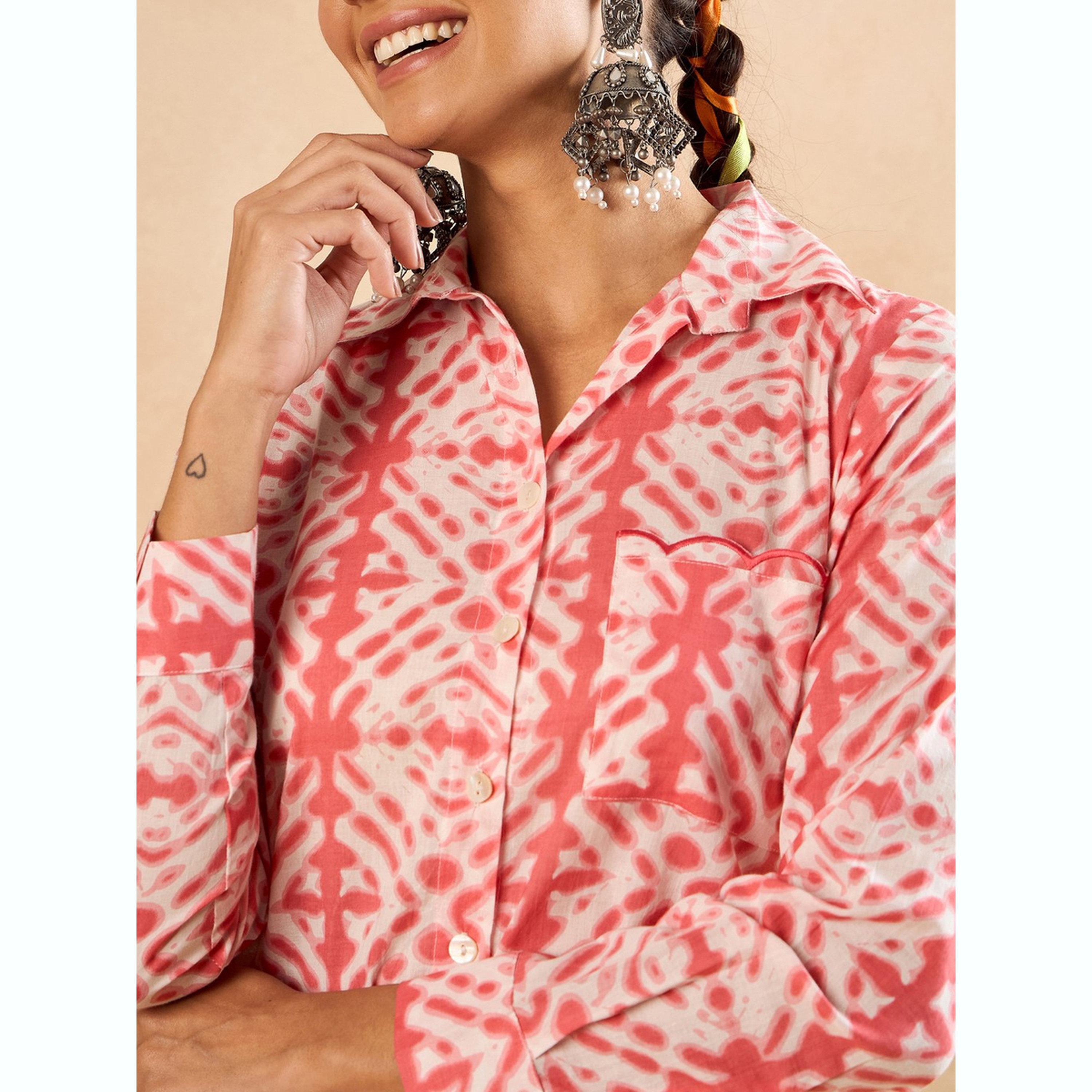 واين ريد × ستايلي - بلوزة حمراء بأكمام طويلة بنقشة التاي داي للنساء-women-clothing-shirtsandblouses-blouses-image-5