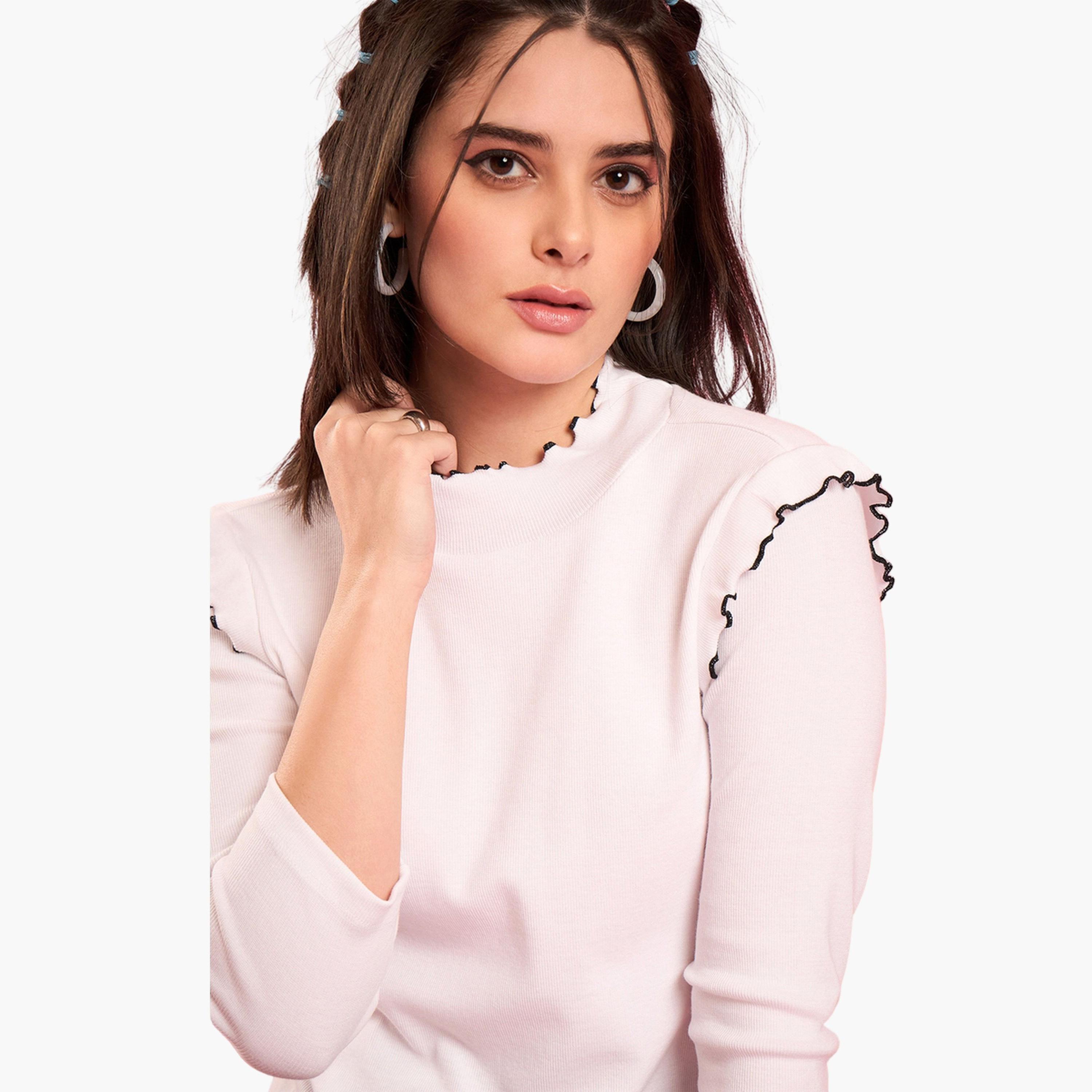 واين ريد × ستايلي - بلوزة بيضاء مضلعة مزينة بكشكشة للنساء-women-clothing-tshirts-image-6