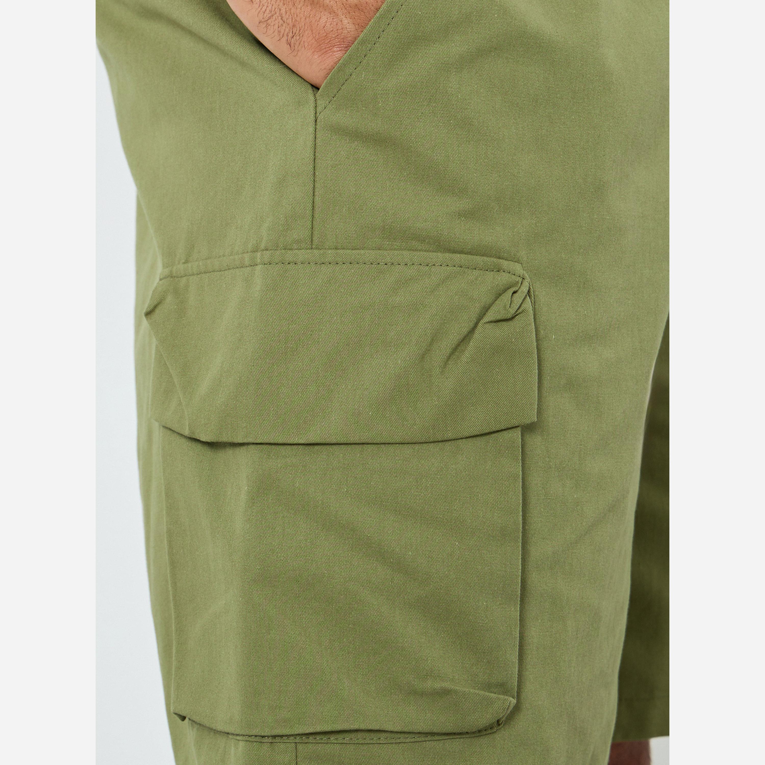 ستايلي - شورت رجالي مقاس واسع لون الزيتون-men-clothing-bottoms-shorts-image-3