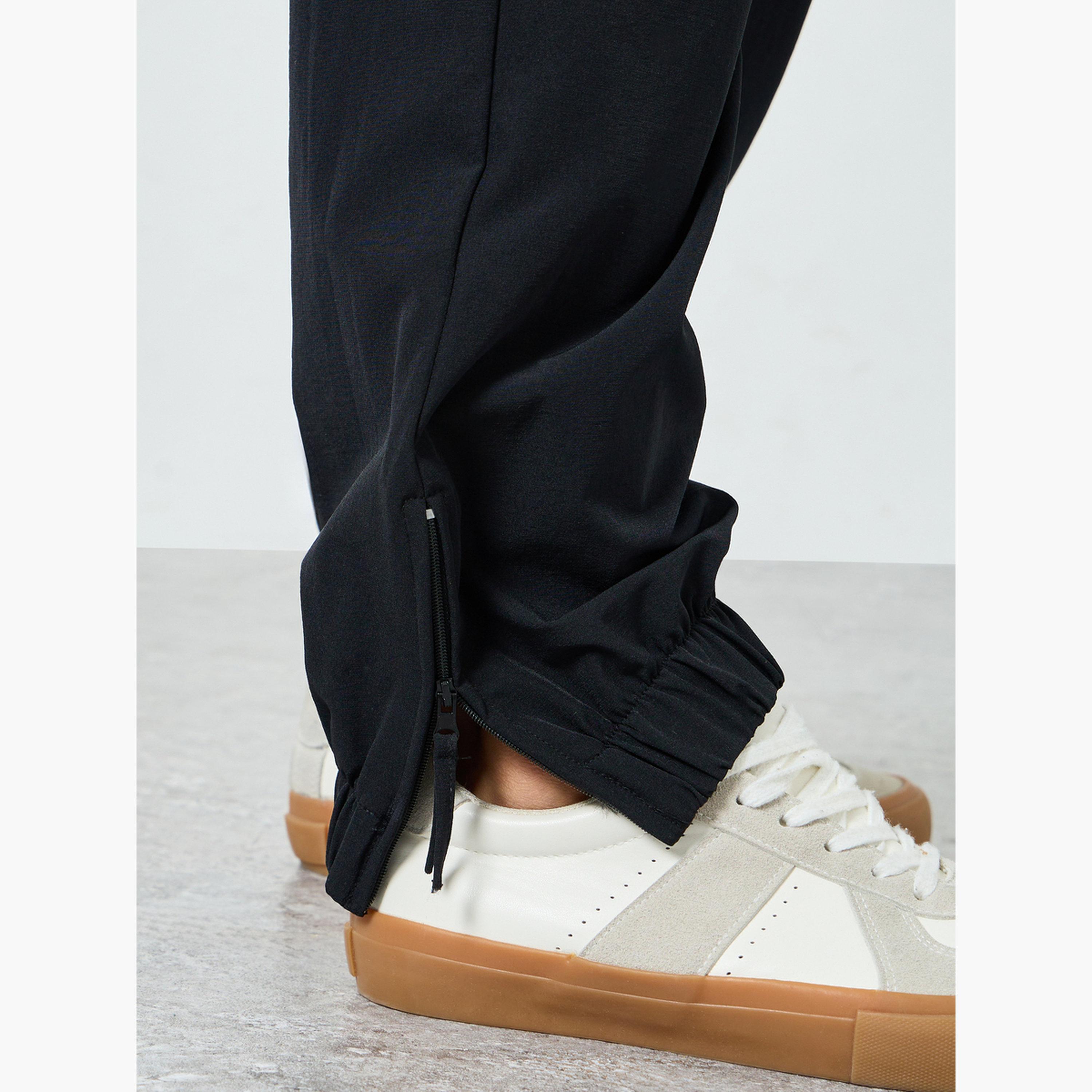 Styli Men Relaxed Fit Cargo Track Pants-men-clothing-sportswearandactivewear-bottoms-joggers-image-5
