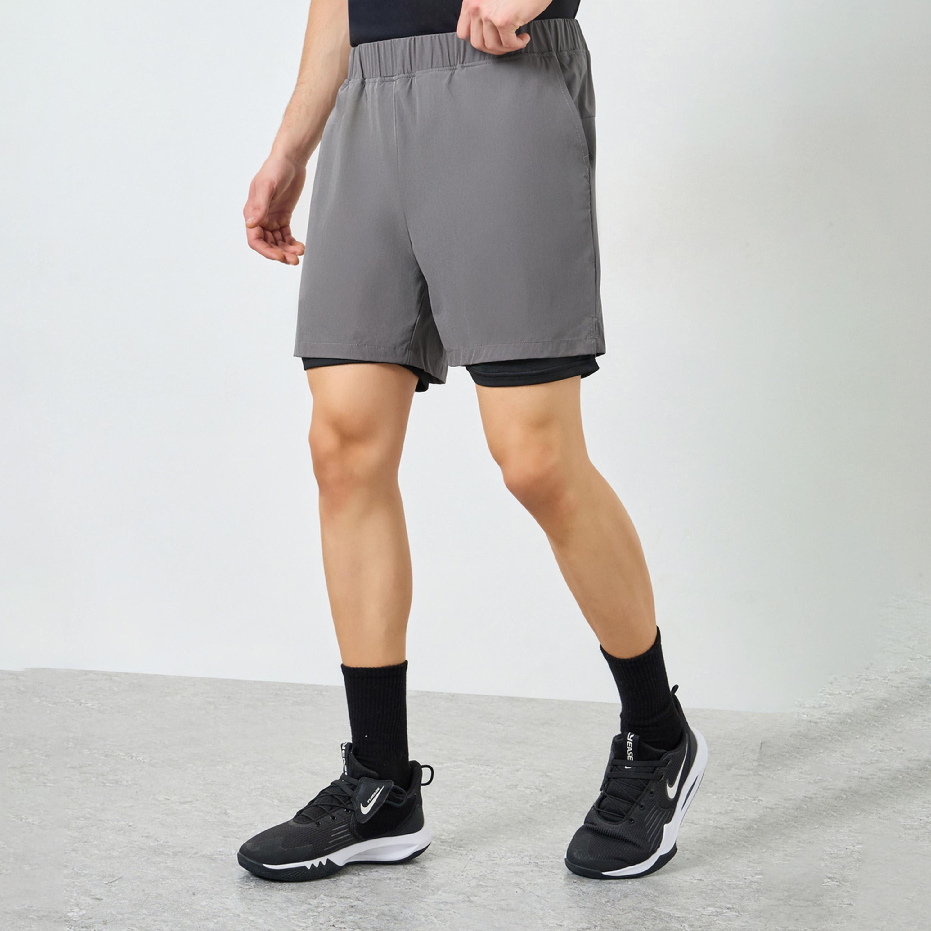 شورت للجري بقصة مريحة-men-clothing-sportswearandactivewear-bottoms-shorts-image-1