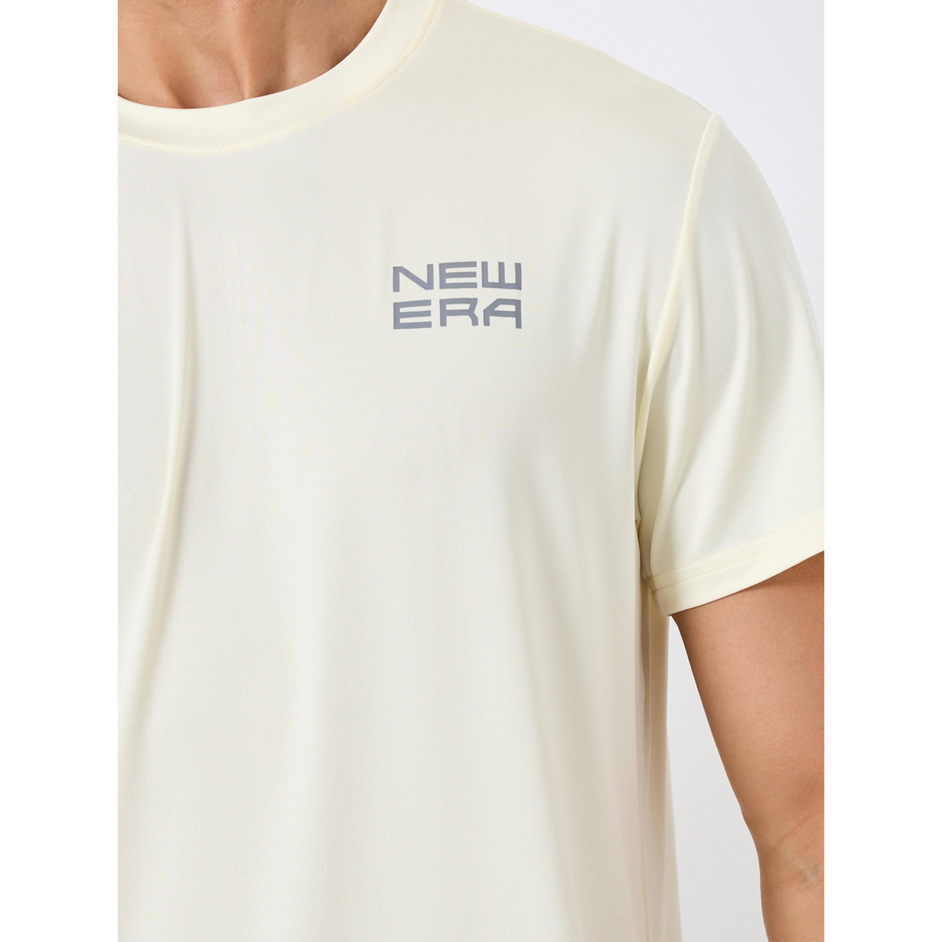 تيشيرت جري بطبعة شعار وقصة مريحة-men-clothing-sportswearandactivewear-tshirtsandpolos-image-4