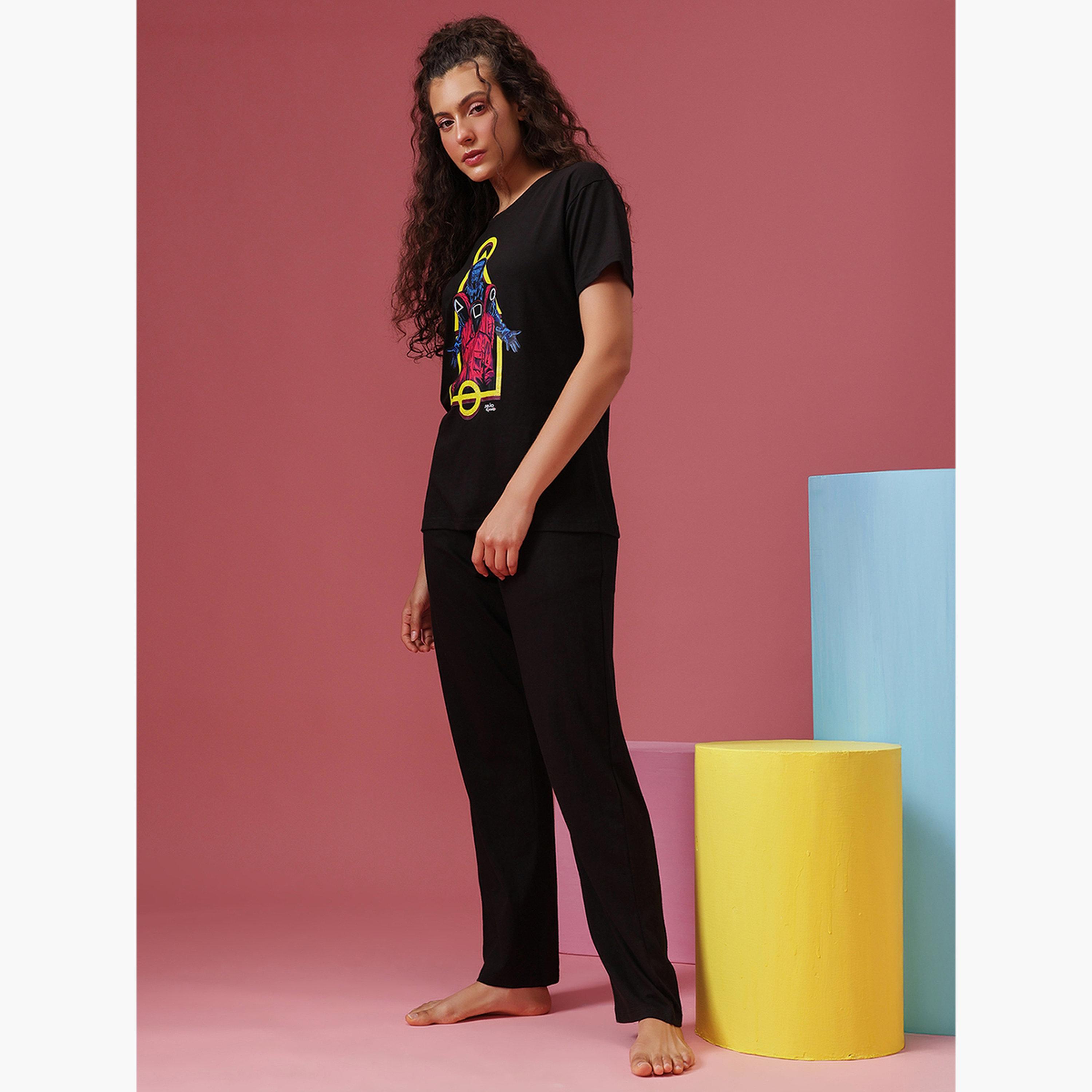 Clovia Cotton Graphic Print T-Shirt and Pyjama Set-women-clothing-nightwear-pyjamas-longsets-image-2