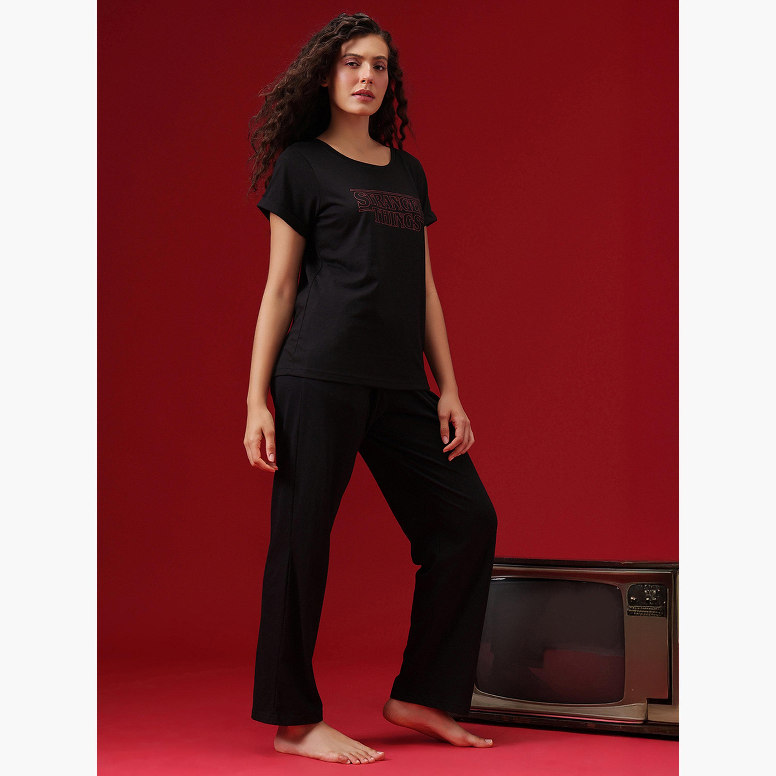 Clovia Cotton Graphic Print T-Shirt and Pyjama Set-women-clothing-nightwear-pyjamas-longsets-image-4