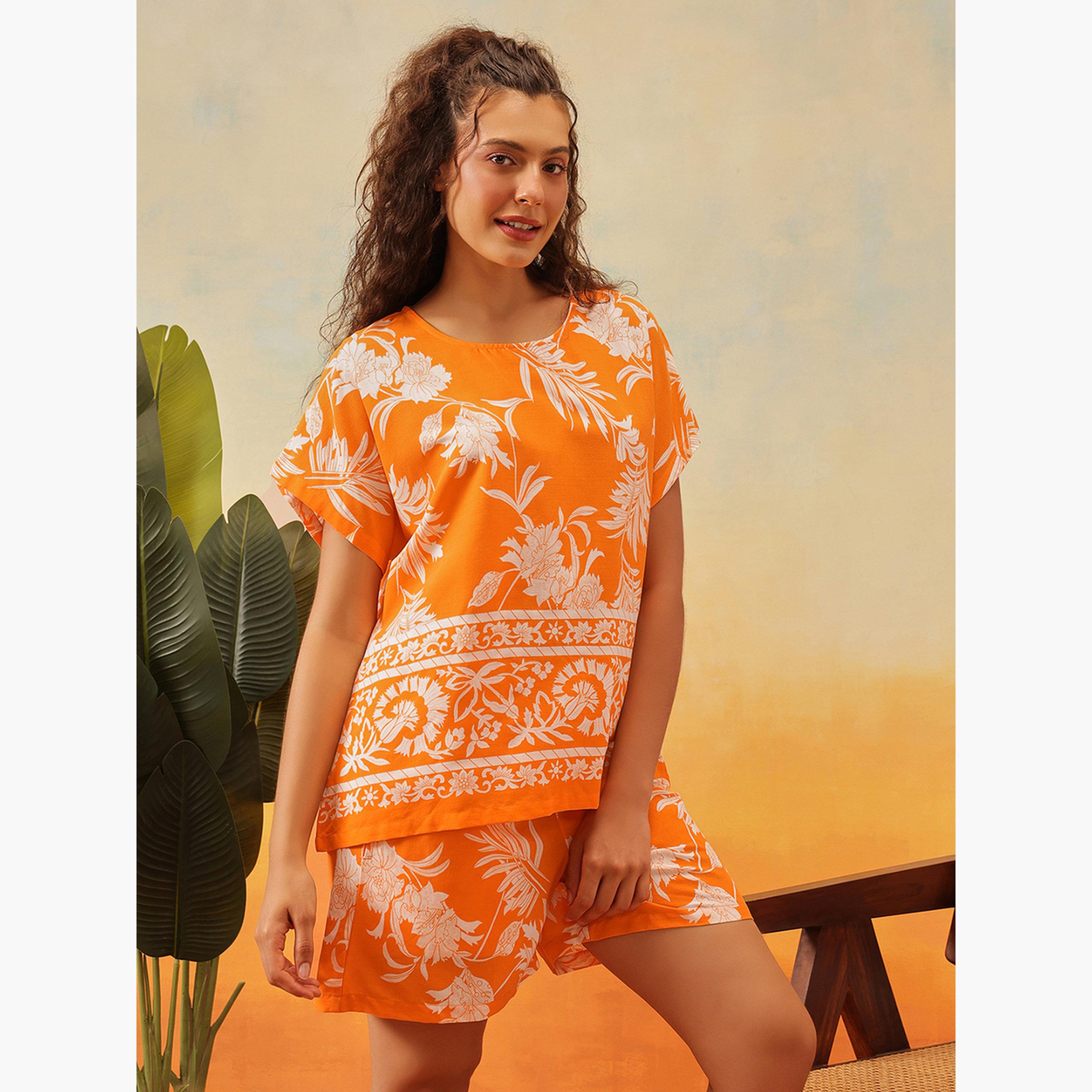 كلوفيا - طقم بلوزة وشورت بطبعة أوراق الشجر الزهرية من الرايون-women-clothing-nightwear-pyjamas-shortsets-image-3