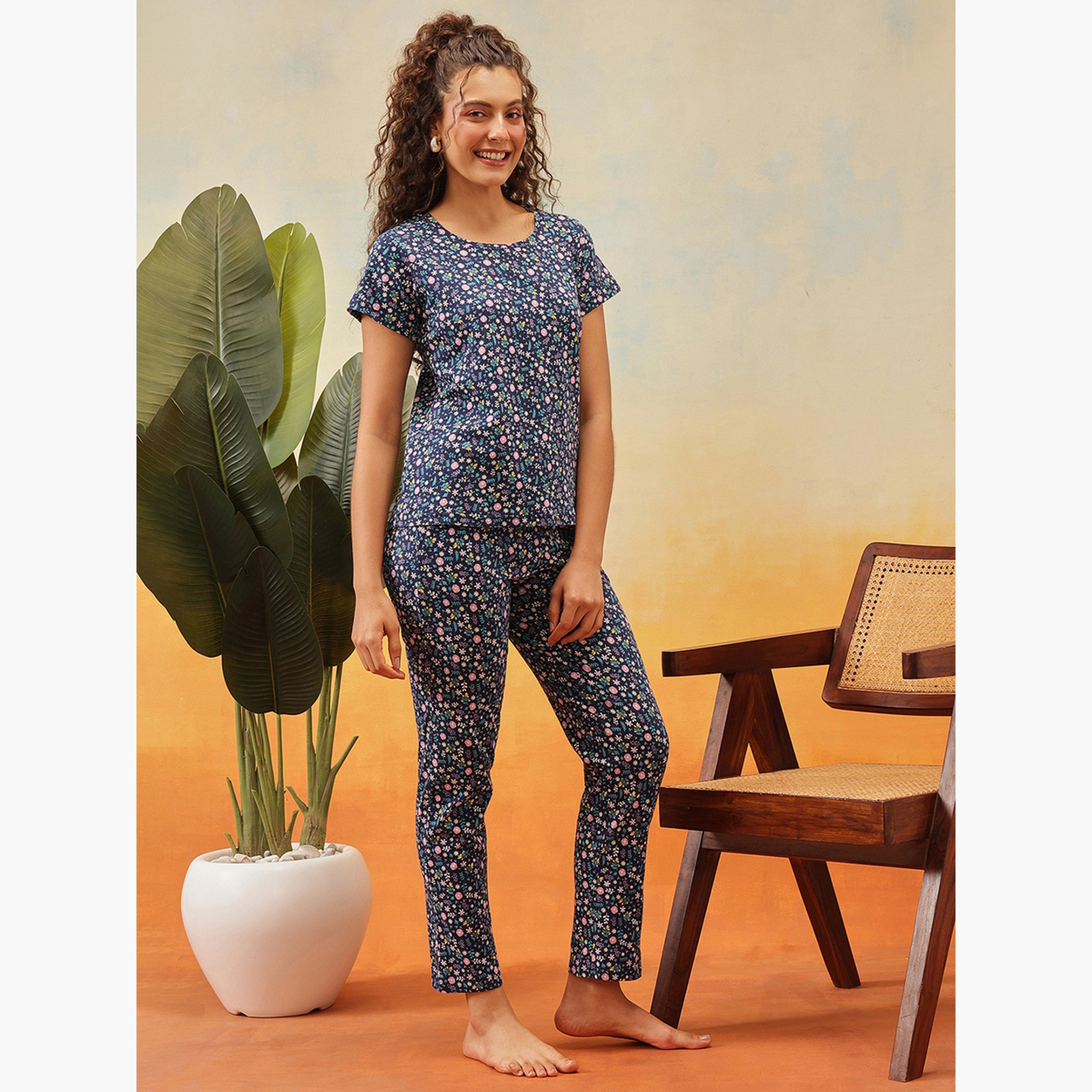 كلوفيا - بيجاما تي شيرت من القطن بطبعة زهور-women-clothing-nightwear-pyjamas-longsets-image-3