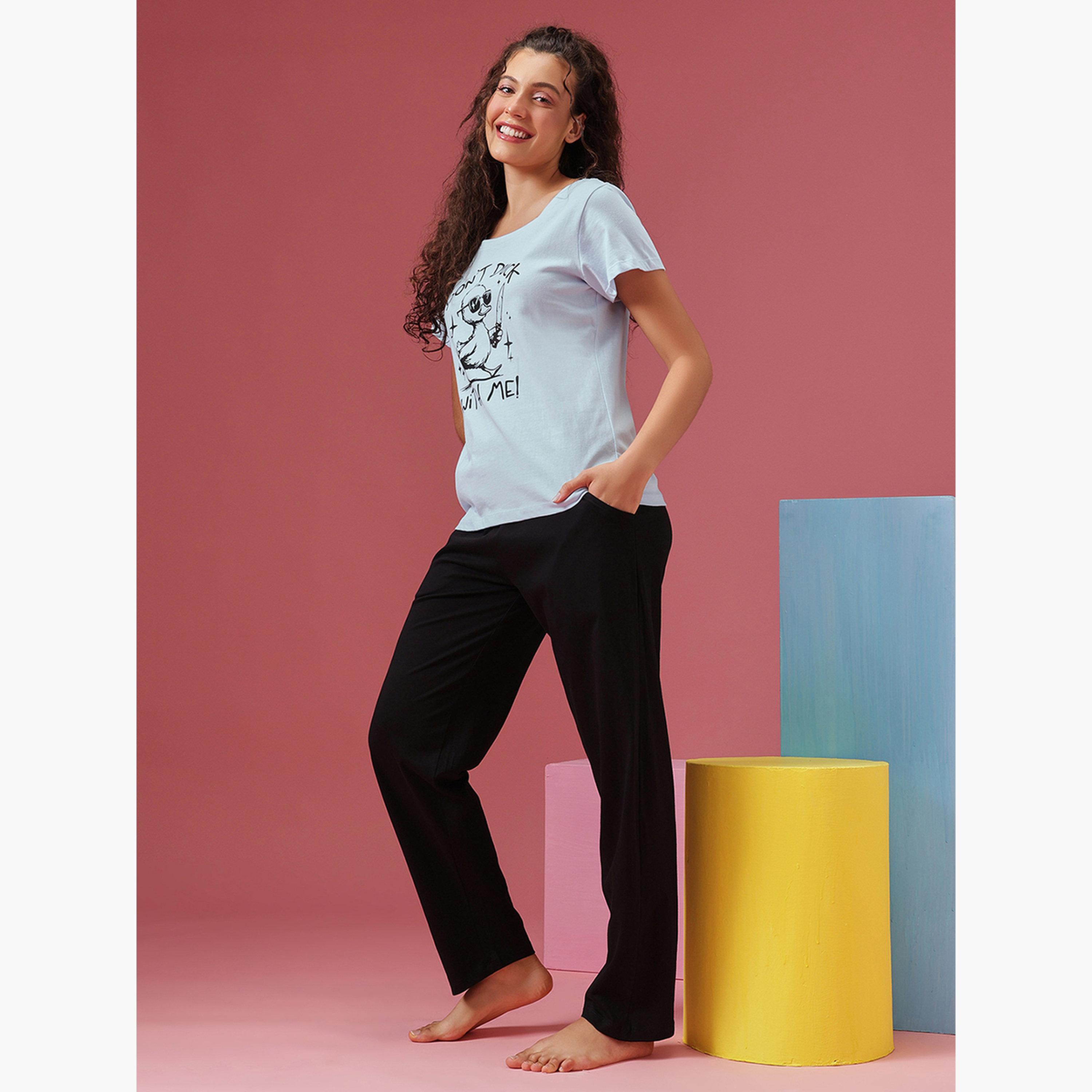 Clovia Graphic Print T-Shirt and Pyjama Set 100% Cotton-women-clothing-nightwear-pyjamas-longsets-image-2