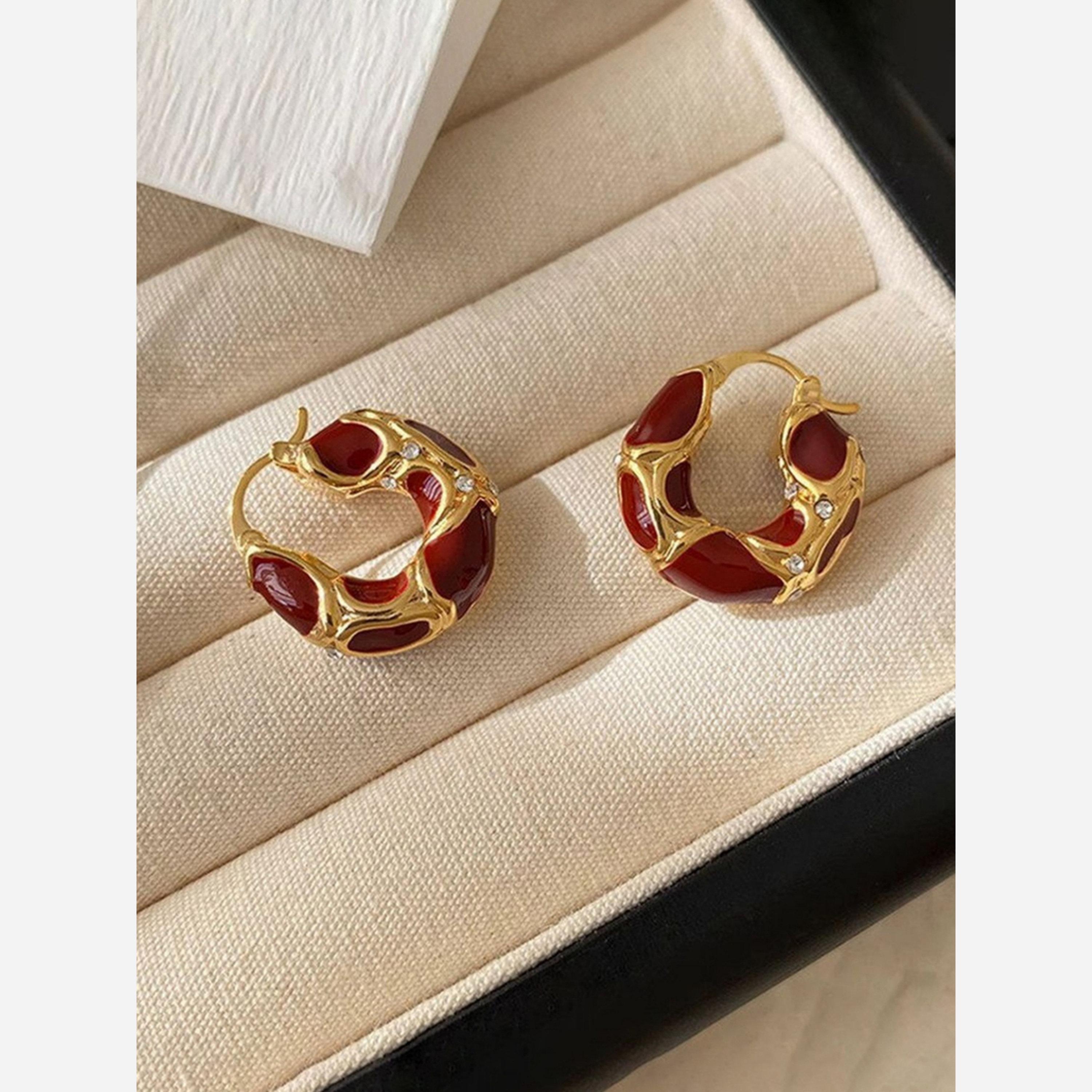 تيك تو - حلقات أذن مزخرفة بلون وملمس مميز-women-watchesandjewellery-jewellery-earrings-image-5