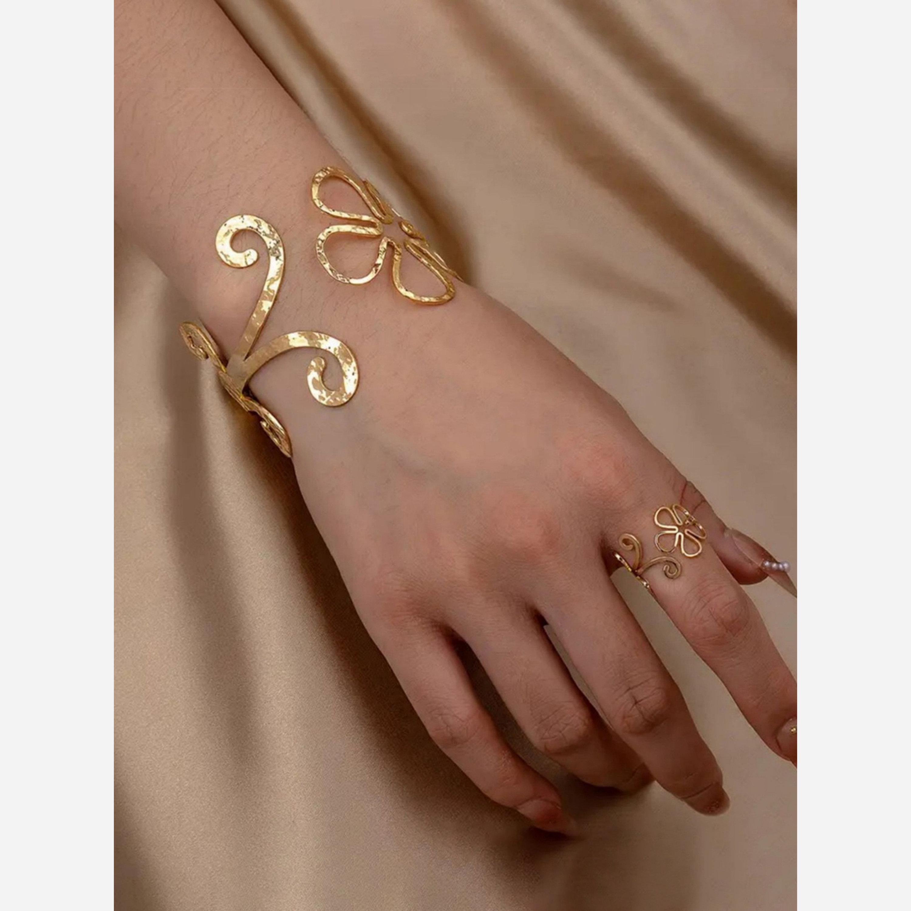 تيك تو - طقم سوار وخاتم مجوف محفور تصميم زهرة-women-watchesandjewellery-jewellery-jewellerysets-image-4