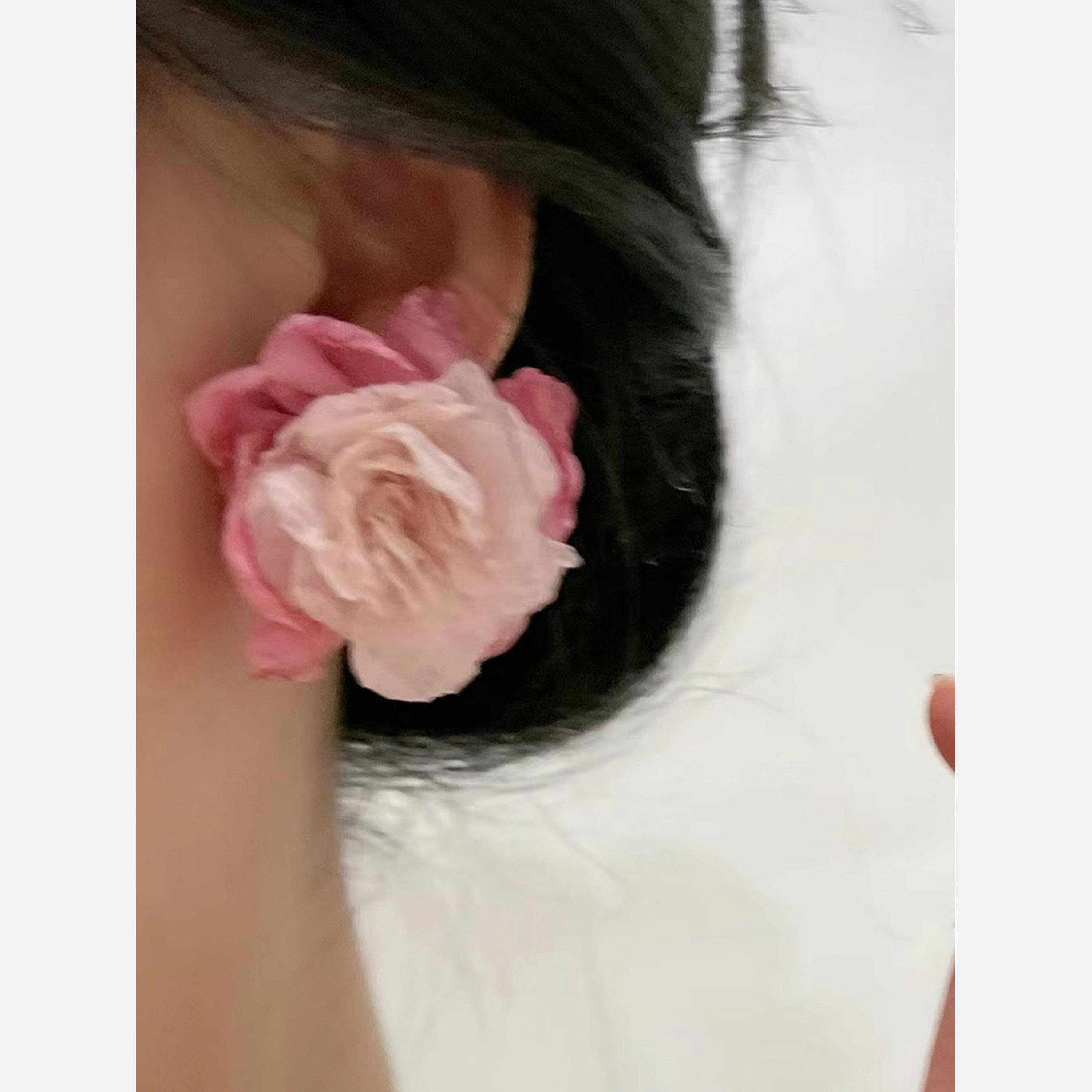 تيك تو - أقراط مزخرفة بالدانتيل على شكل زهرة ثلاثية الأبعاد-women-watchesandjewellery-jewellery-earrings-image-3