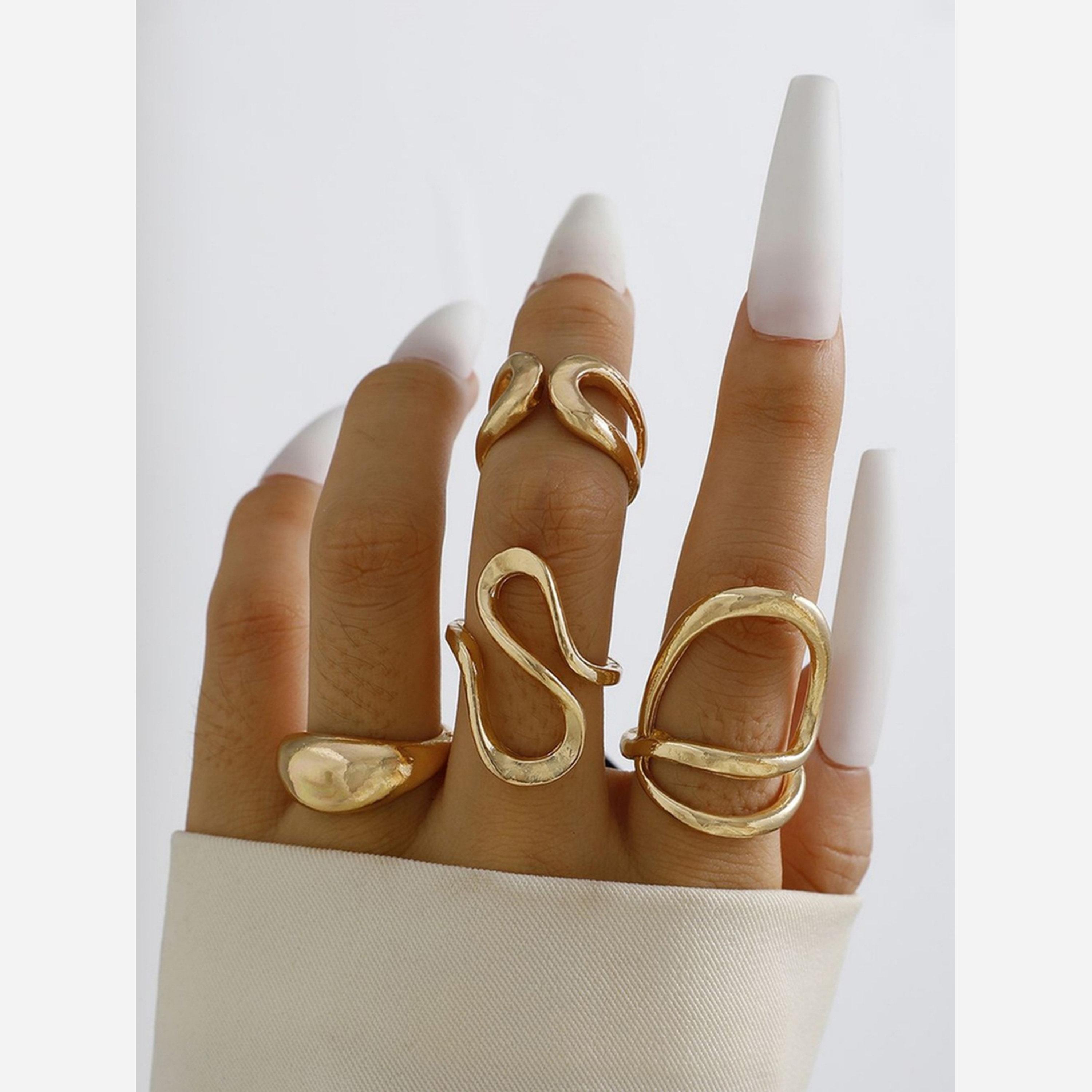 تيك تو - عبوة 4 قطع - خواتم ذهبية مجوفة غير منتظمة-women-watchesandjewellery-jewellery-rings-image-2