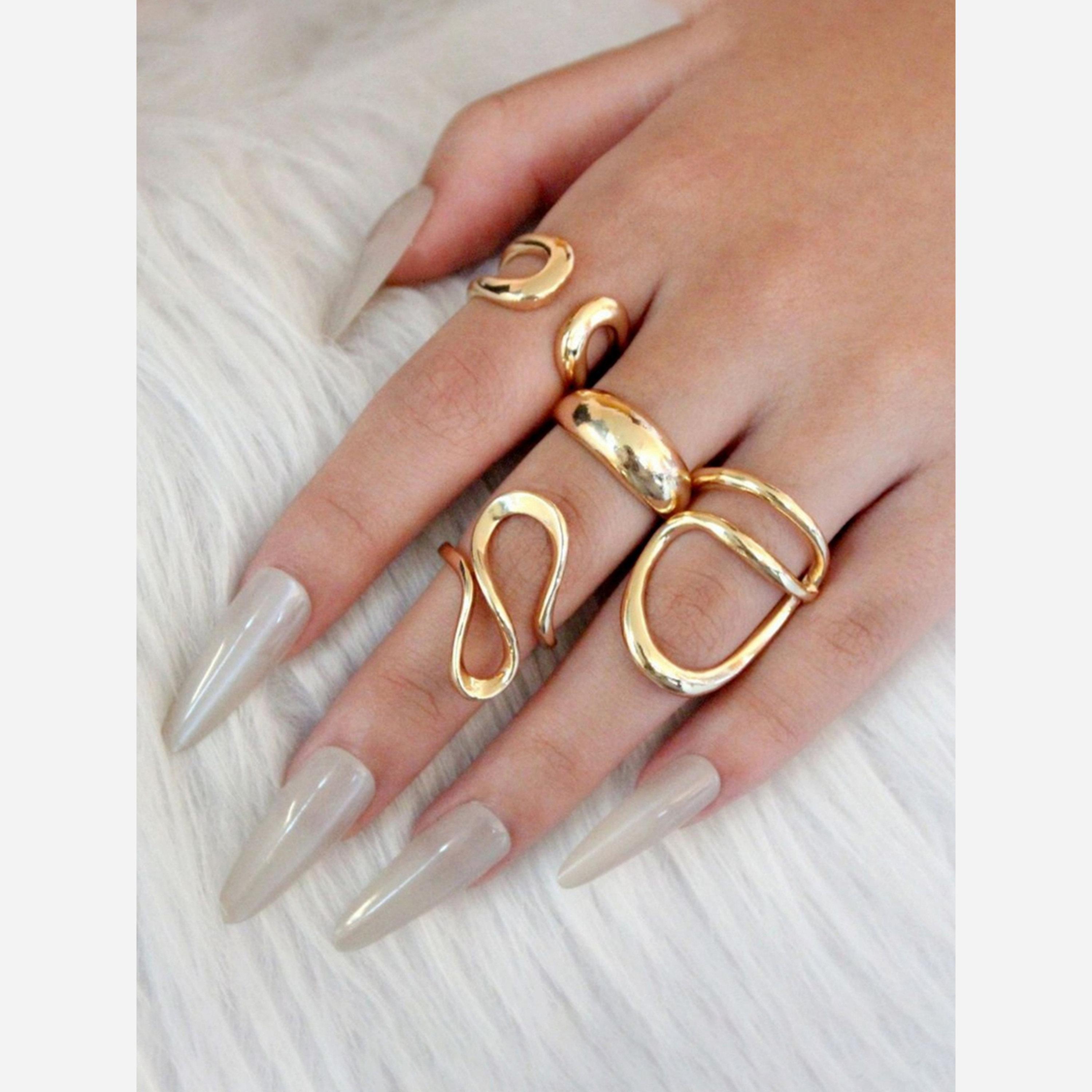تيك تو - عبوة 4 قطع - خواتم ذهبية مجوفة غير منتظمة-women-watchesandjewellery-jewellery-rings-image-3