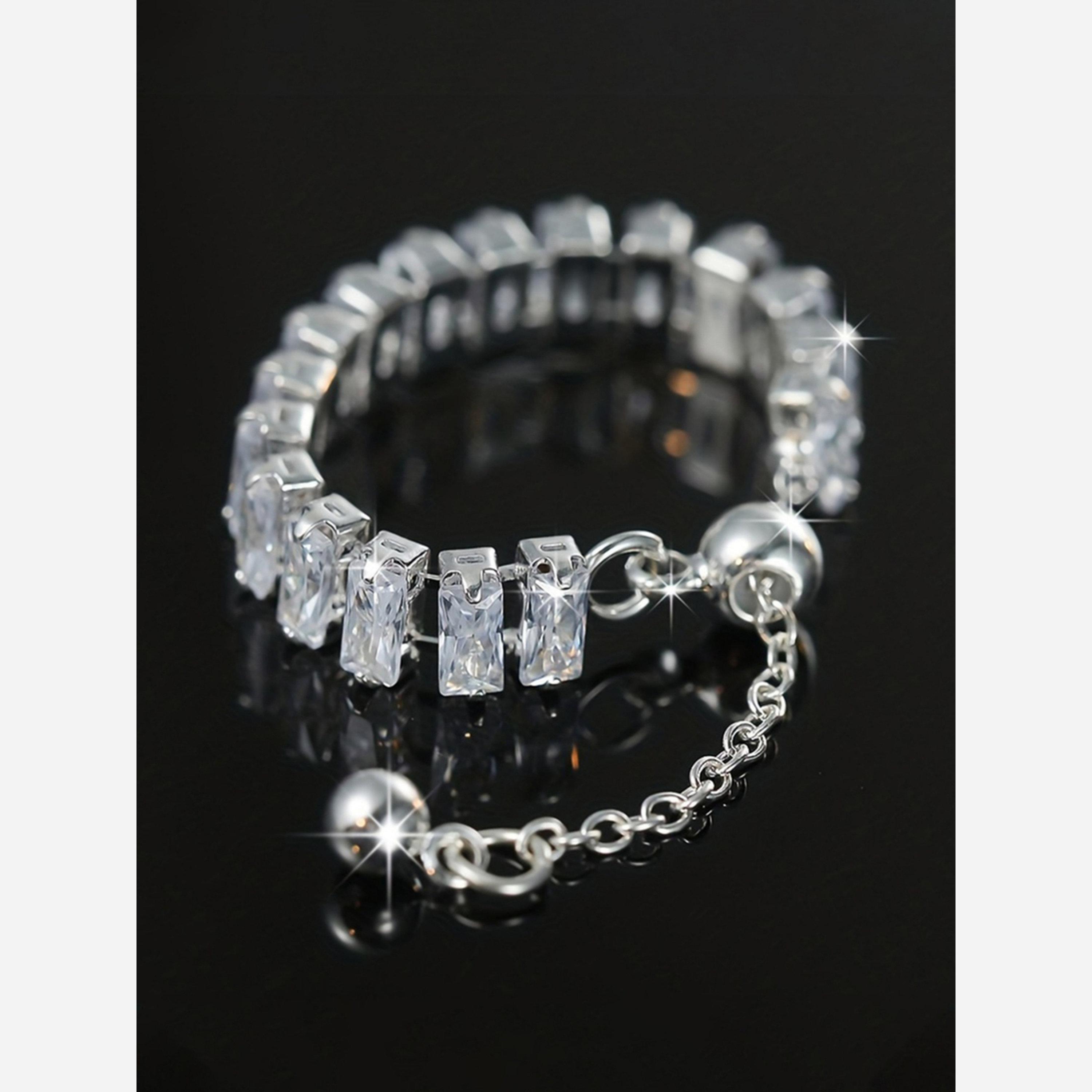 تيك تو - خاتم بسلسلة مرصعة بالكريستال البراق-women-watchesandjewellery-jewellery-rings-image-3