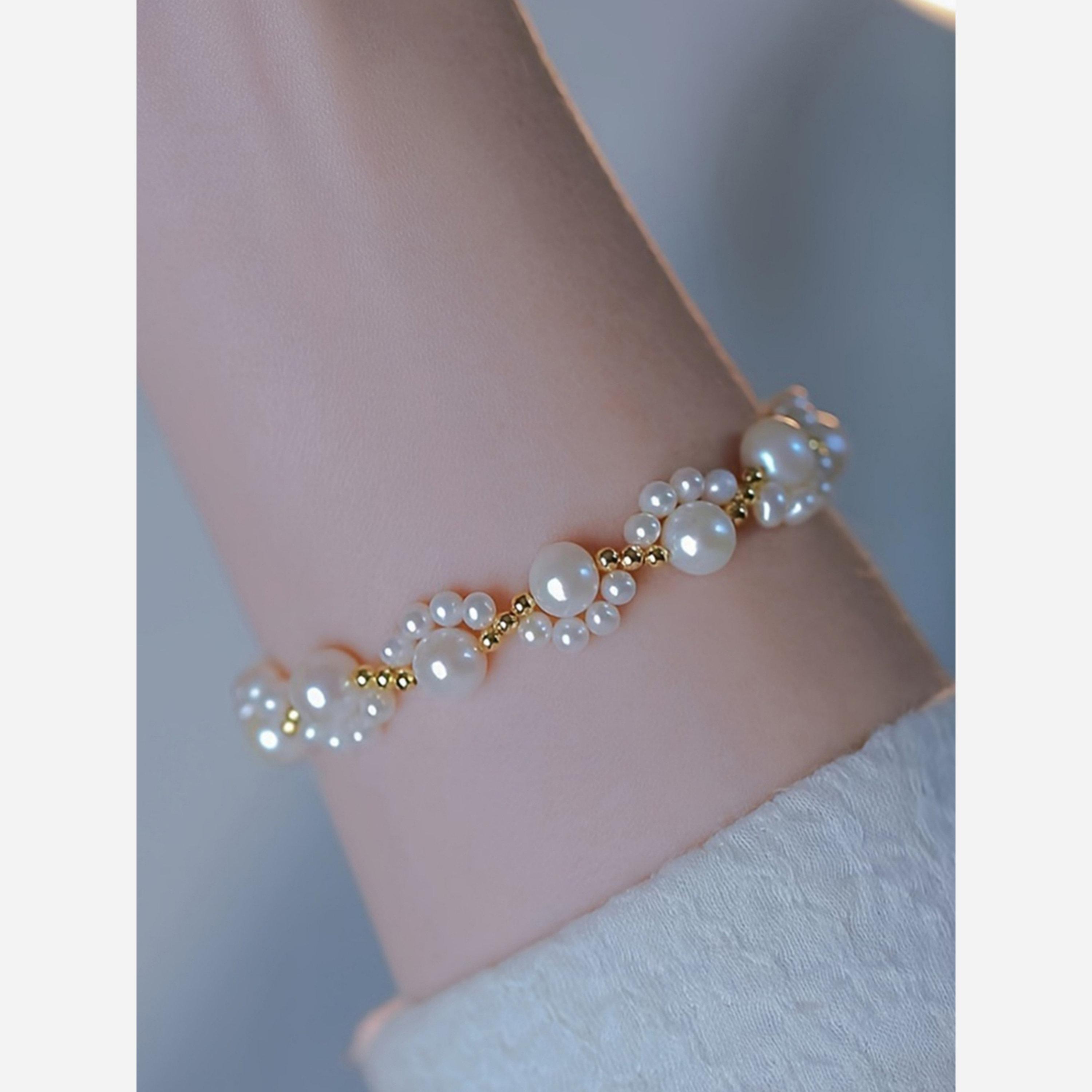 تيك تو - سوار مزين بقلادة على شكل مخلب قطة من اللؤلؤ الصناعي-women-watchesandjewellery-jewellery-banglesandbracelets-image-5