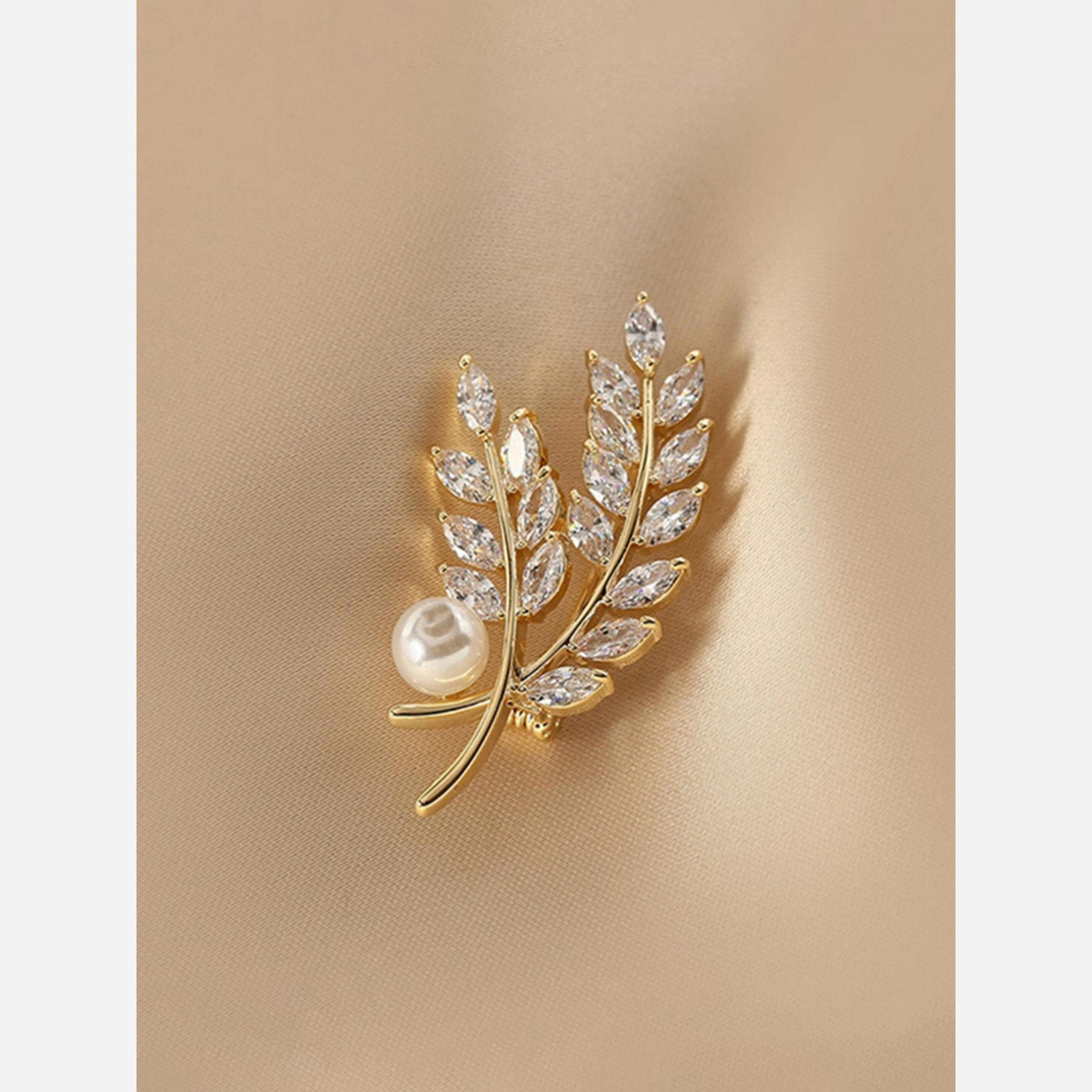 تيك تو - بروش من الزجاج الكريستالي واللؤلؤ الصناعي على شكل قمح-women-watchesandjewellery-jewellery-brooches-image-5