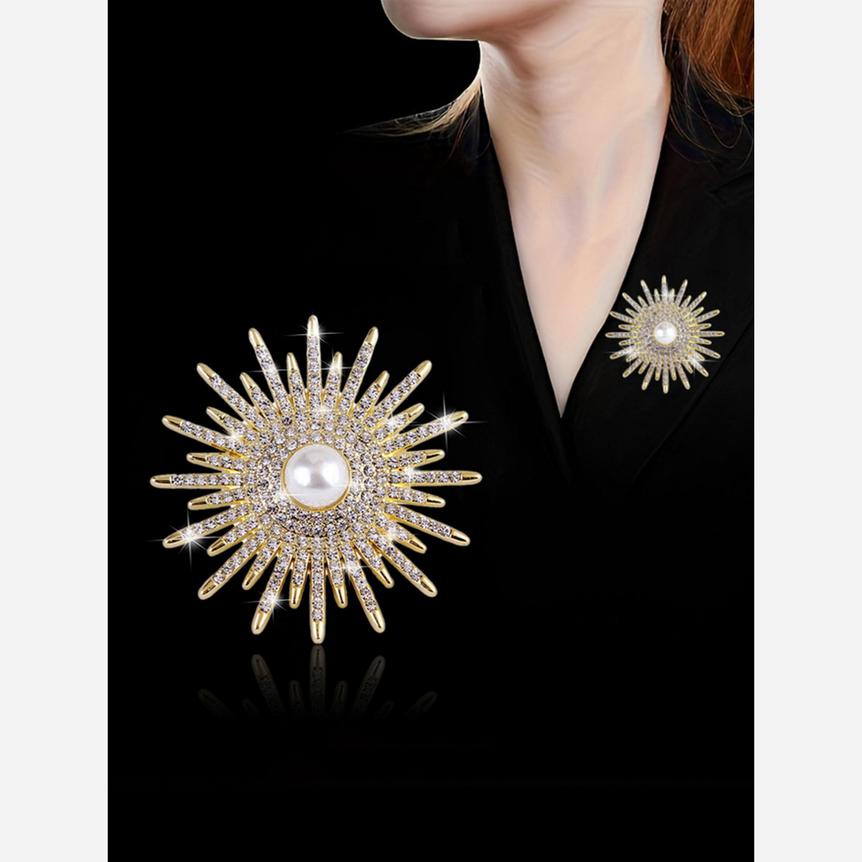 تيك تو - بروش مرصع بأحجار الراين المصنوعة من اللؤلؤ الصناعي-women-watchesandjewellery-jewellery-brooches-image-2