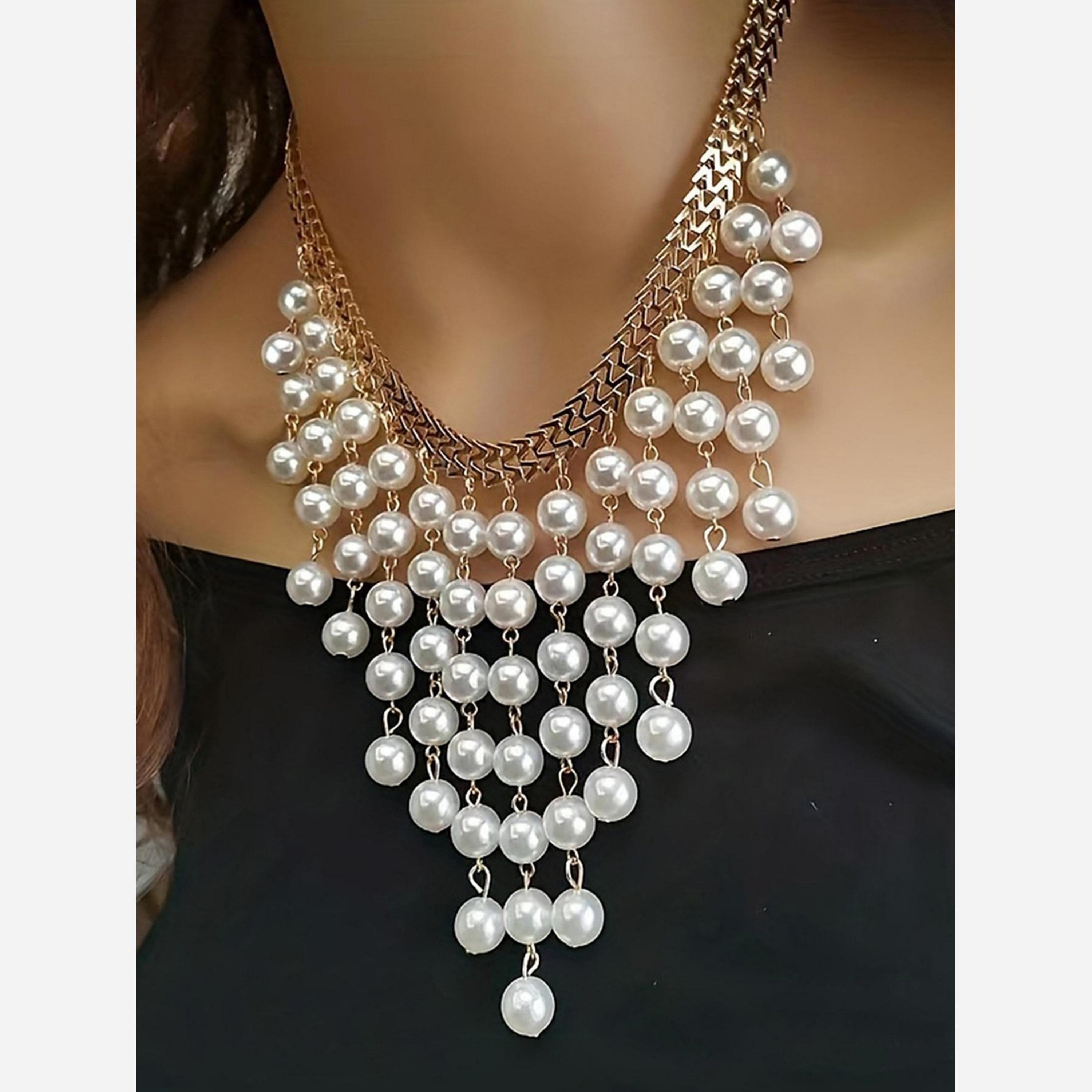 تيك تو - قلادة بشرابة من اللؤلؤ الصناعي-women-watchesandjewellery-jewellery-necklacesandpendants-image-2