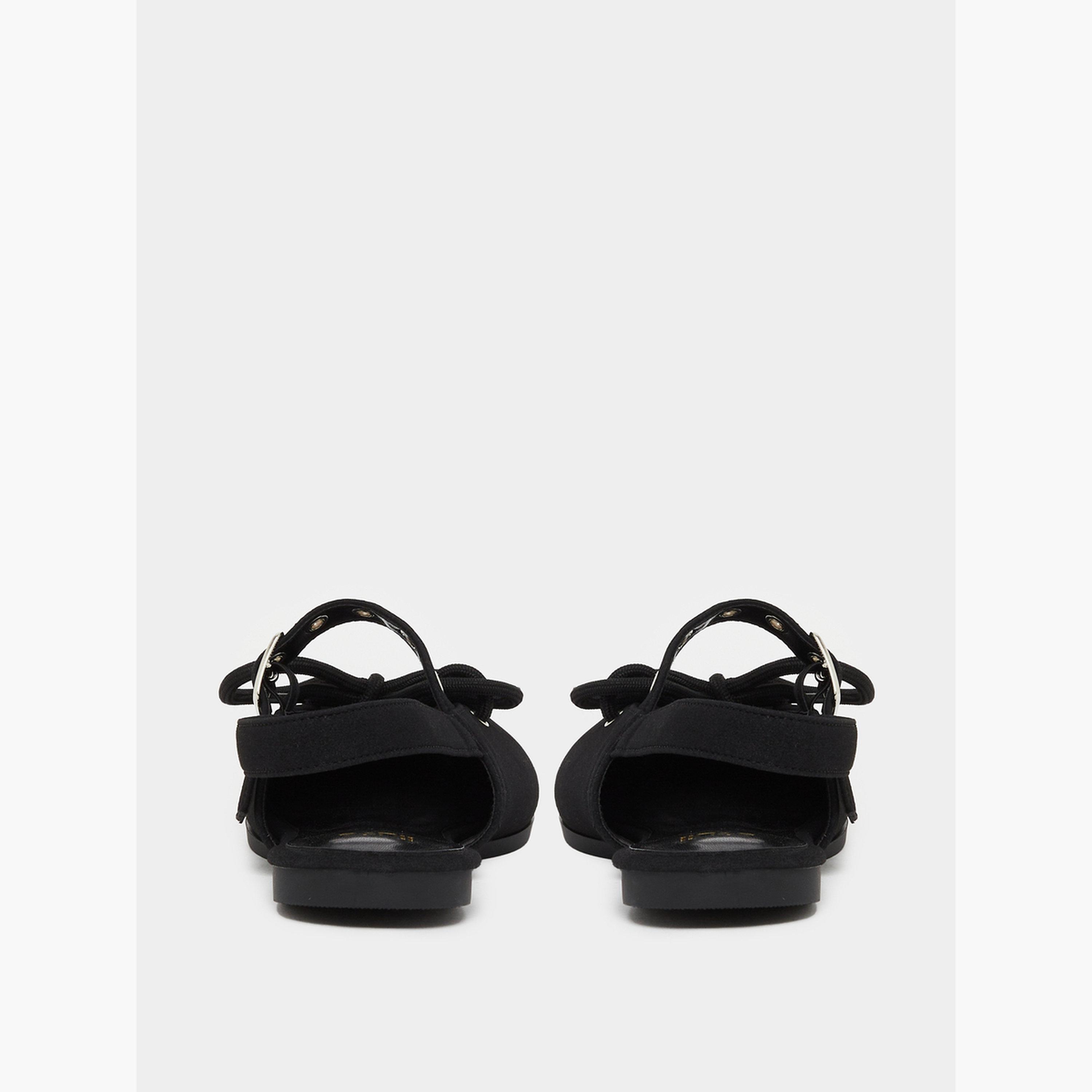 حذاء بمقدمة مدببة وسير خلفي وأربطة-women-shoes-sandals-flats-image-5