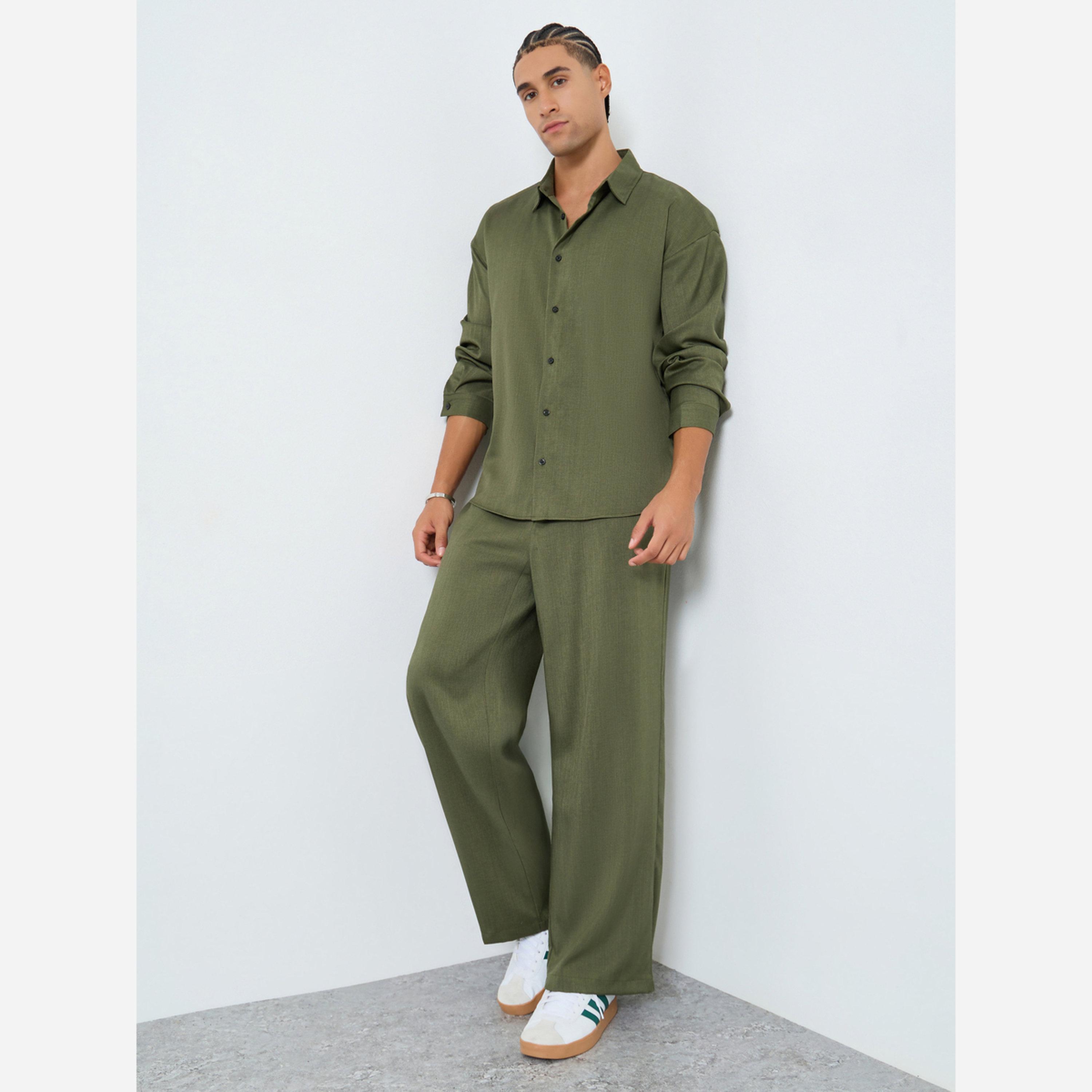 تيك تو - طقم رجالي لون أخضر سادة بأزرار أمامية-men-clothing-coordsets-image-1